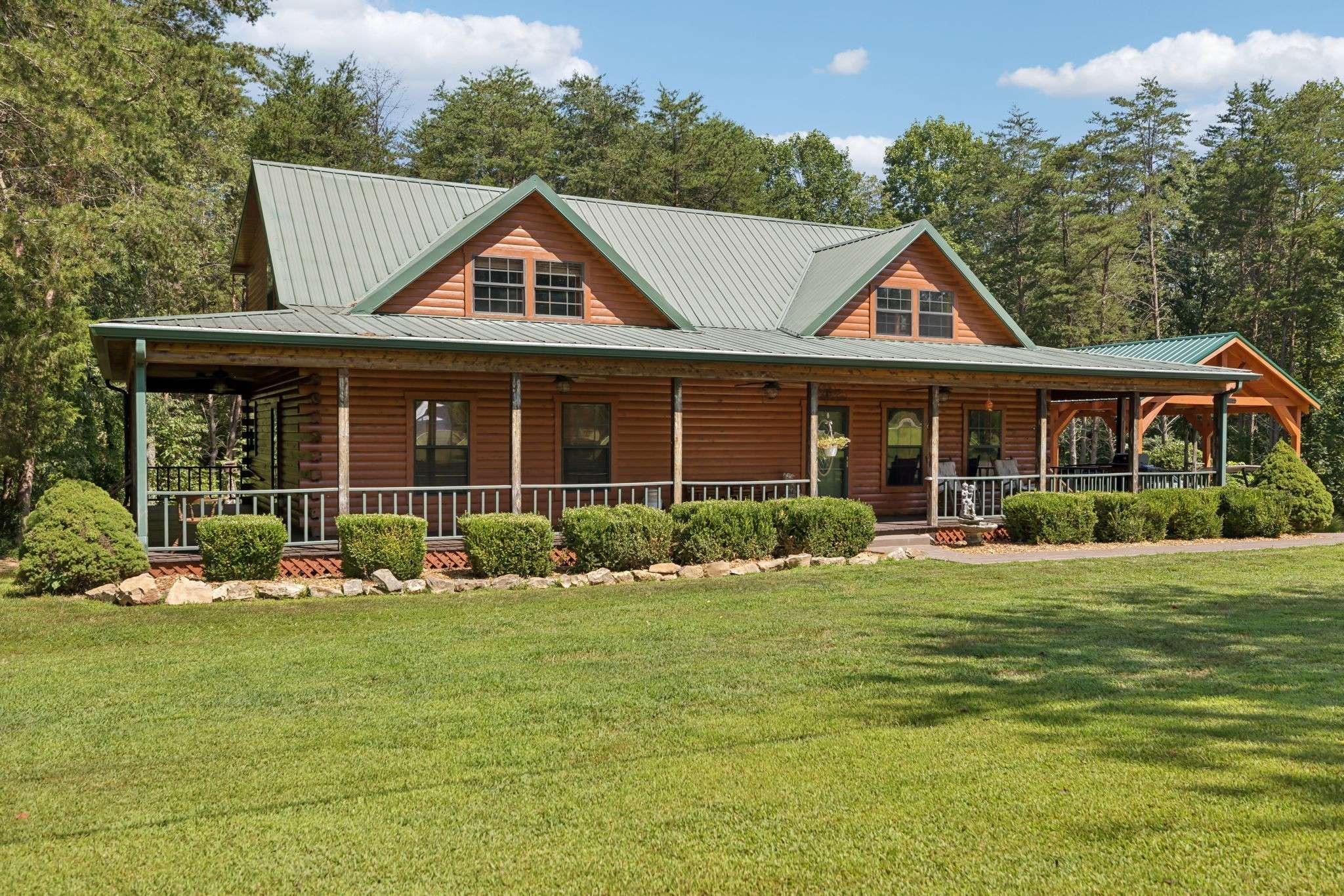 602 Gaither Hinson Rd, Waynesboro, TN 38485
