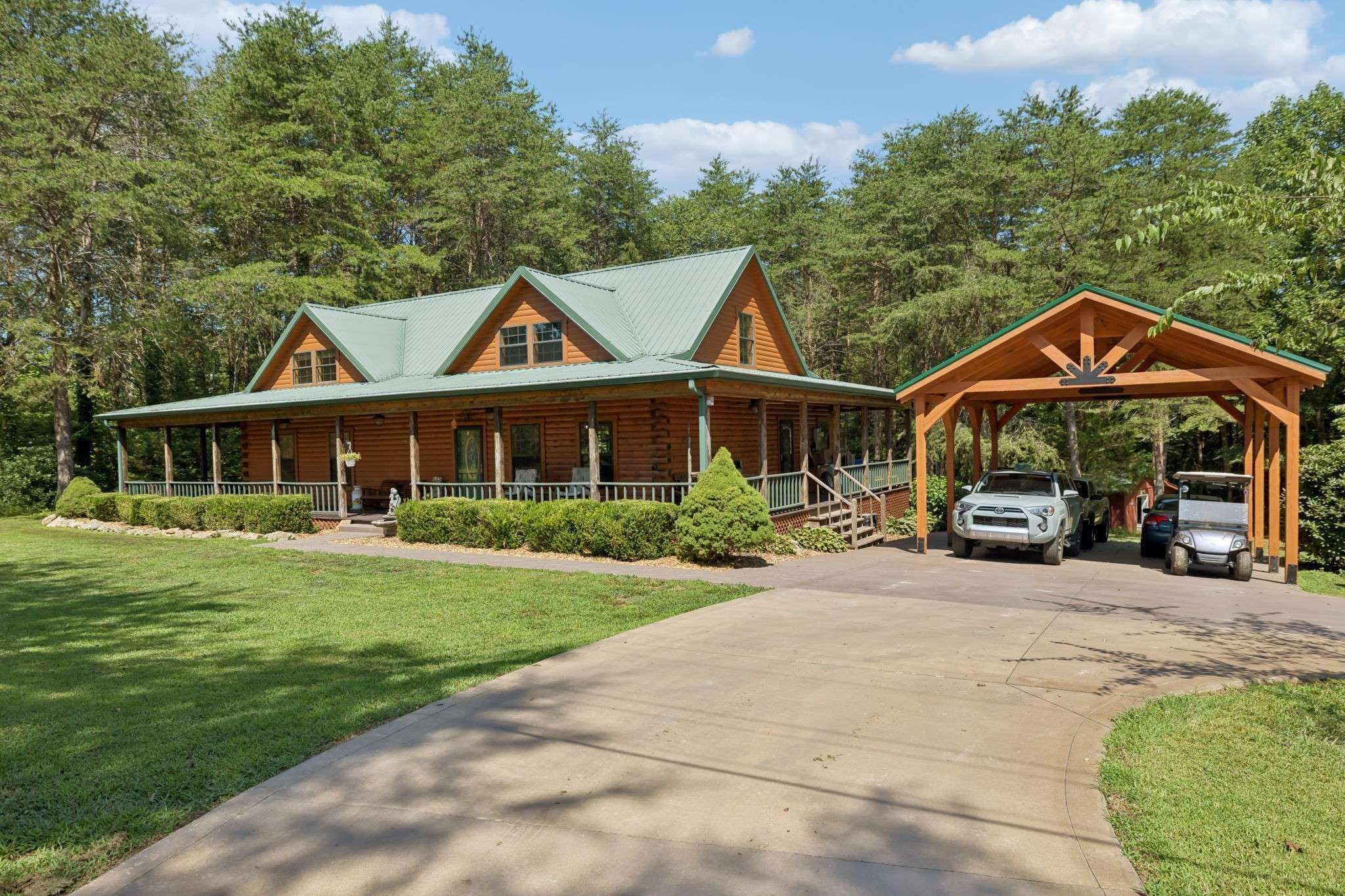 602 Gaither Hinson Rd, Waynesboro, TN 38485