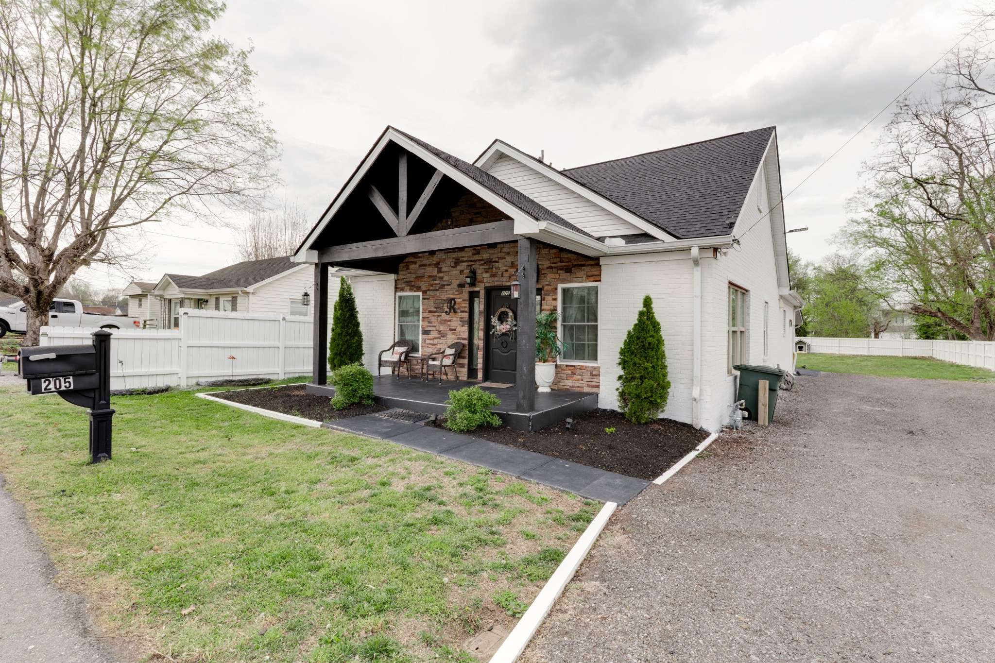 205 Church St, Portland, TN 37148