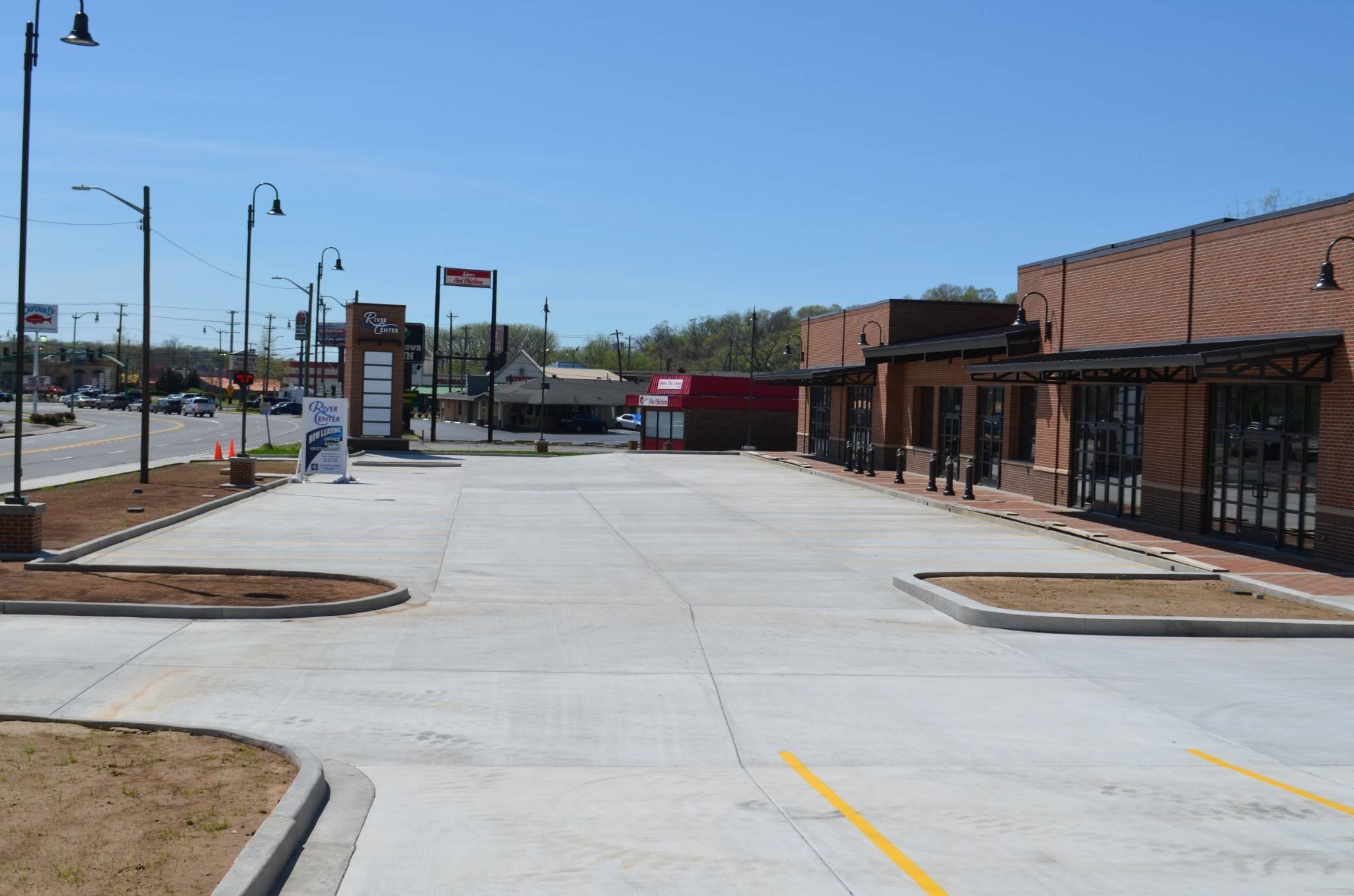 882 Kraft St, Clarksville, TN 37040