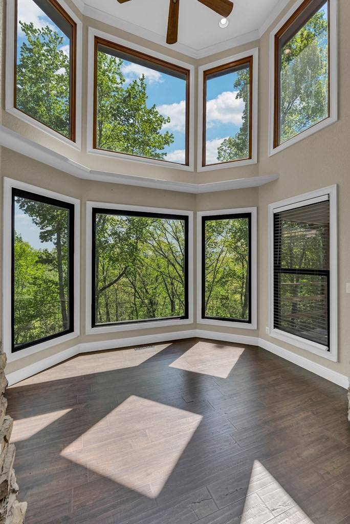 160 Eagles Bluff Cir, Spencer, TN 38585