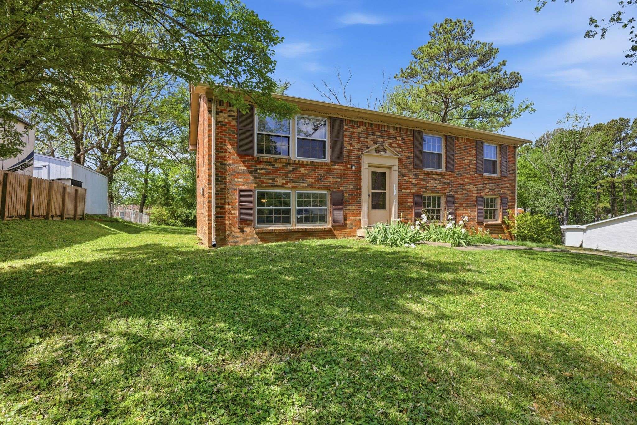 1286 Slayden Cir, Clarksville, TN 37040
