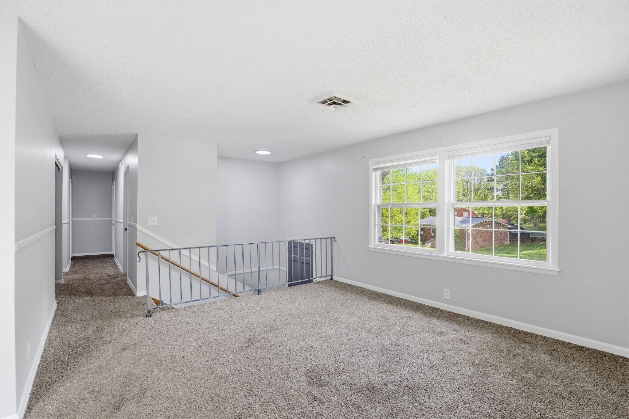 1286 Slayden Cir, Clarksville, TN 37040