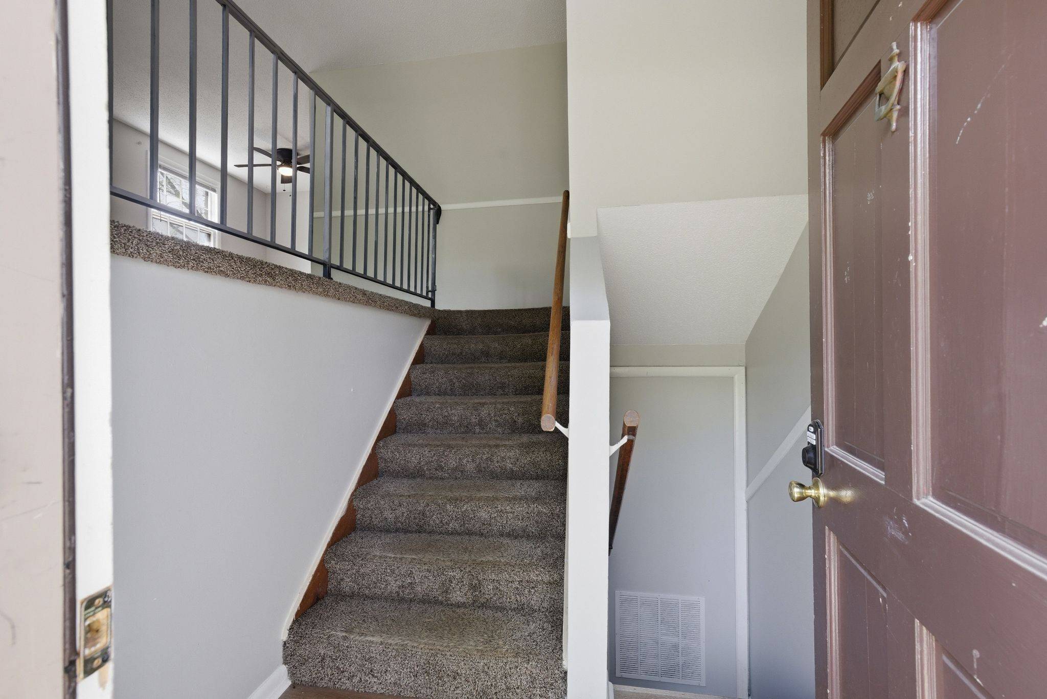 1286 Slayden Cir, Clarksville, TN 37040