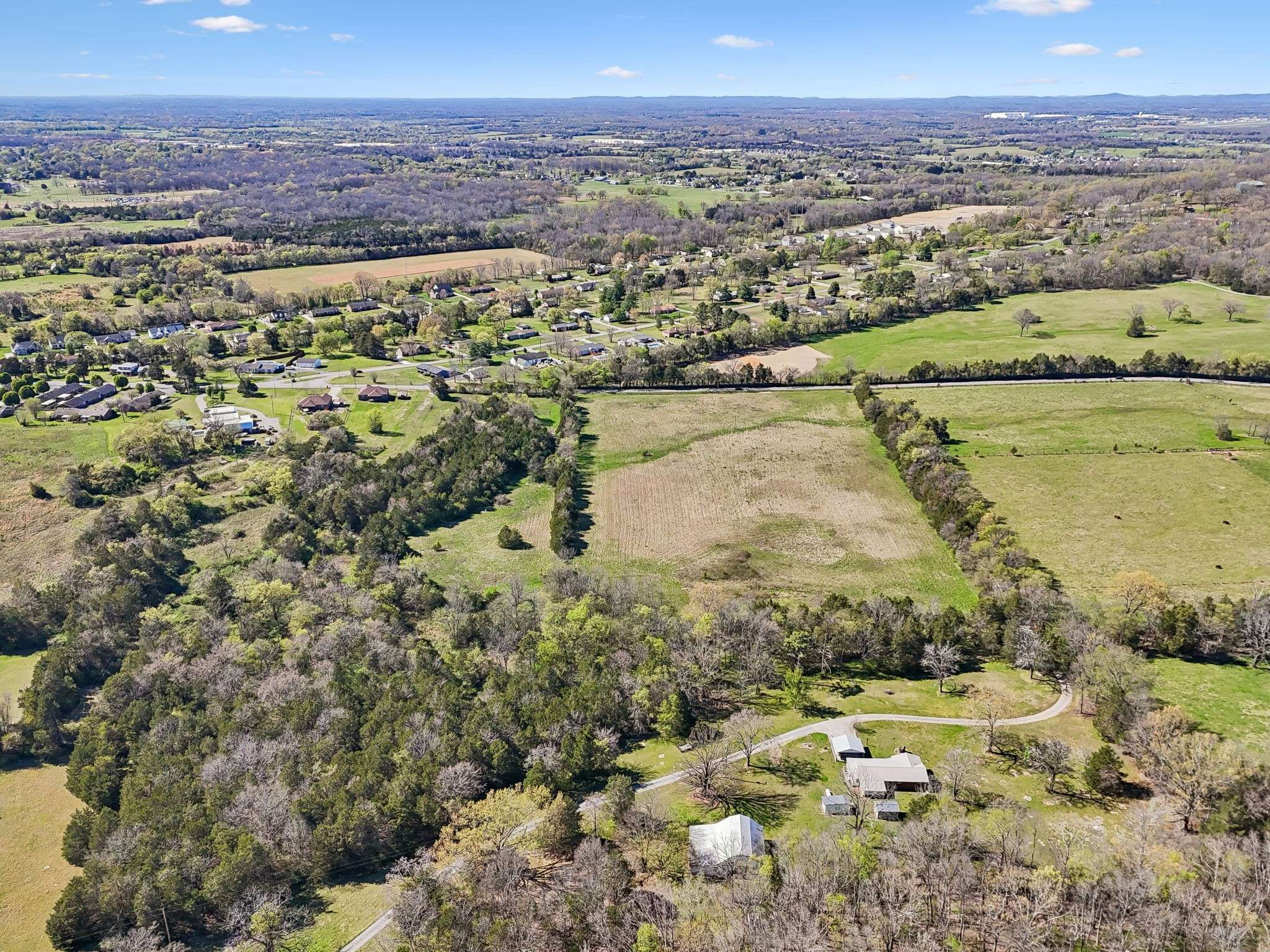 1 Horse Mountain Rd, Shelbyville, TN 37160