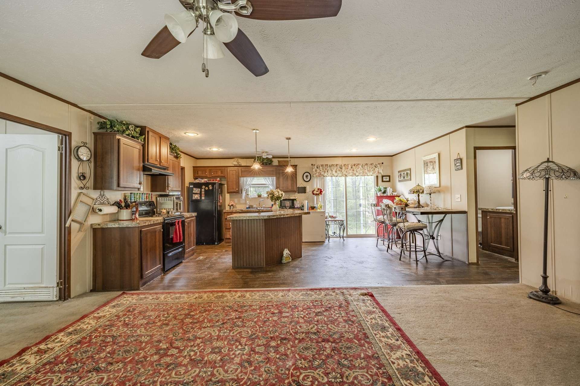 4242 Upper Factory Creek Rd, Waynesboro, TN 38485