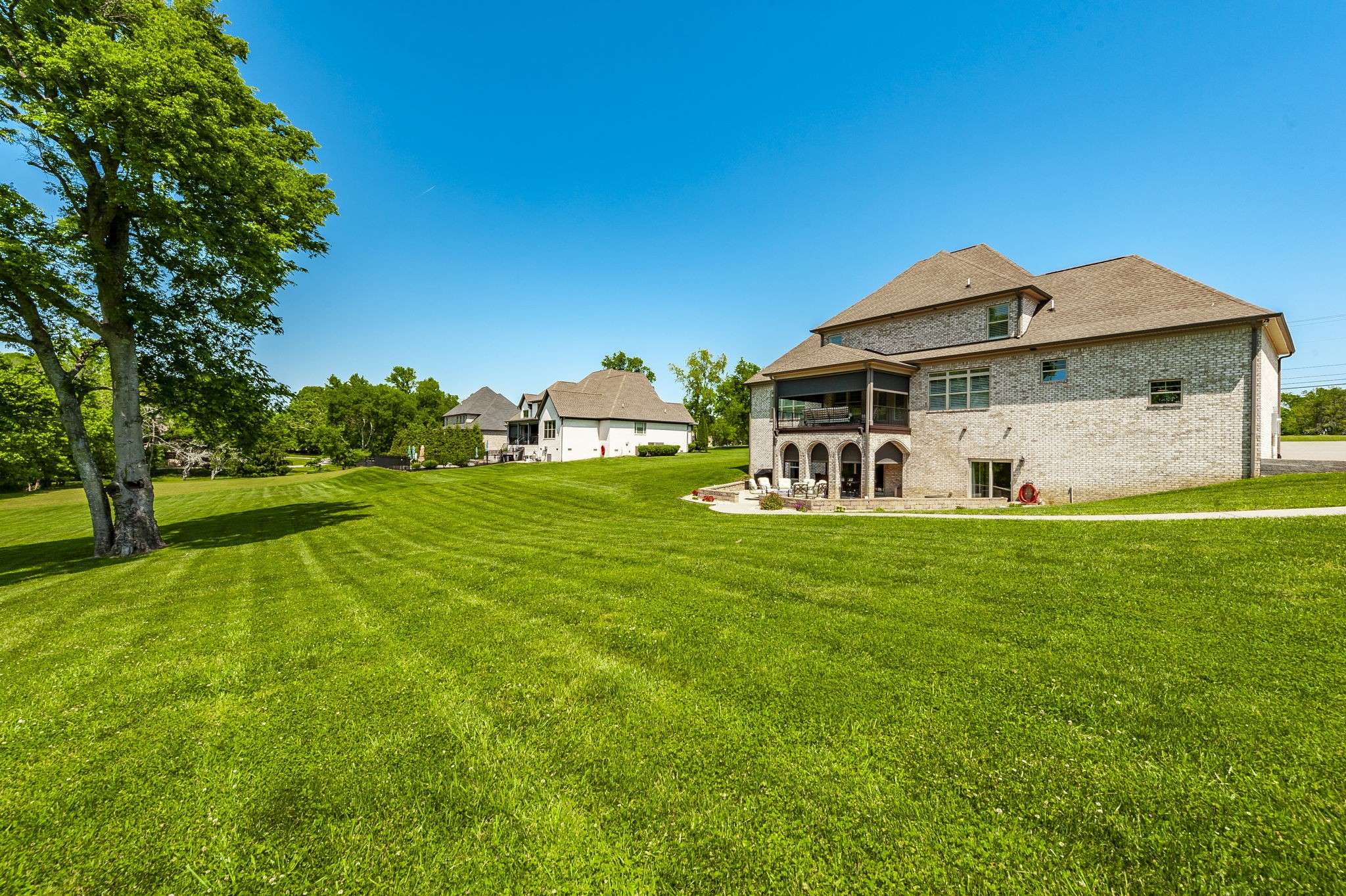 872 Douglas Bend Rd, Gallatin, TN 37066