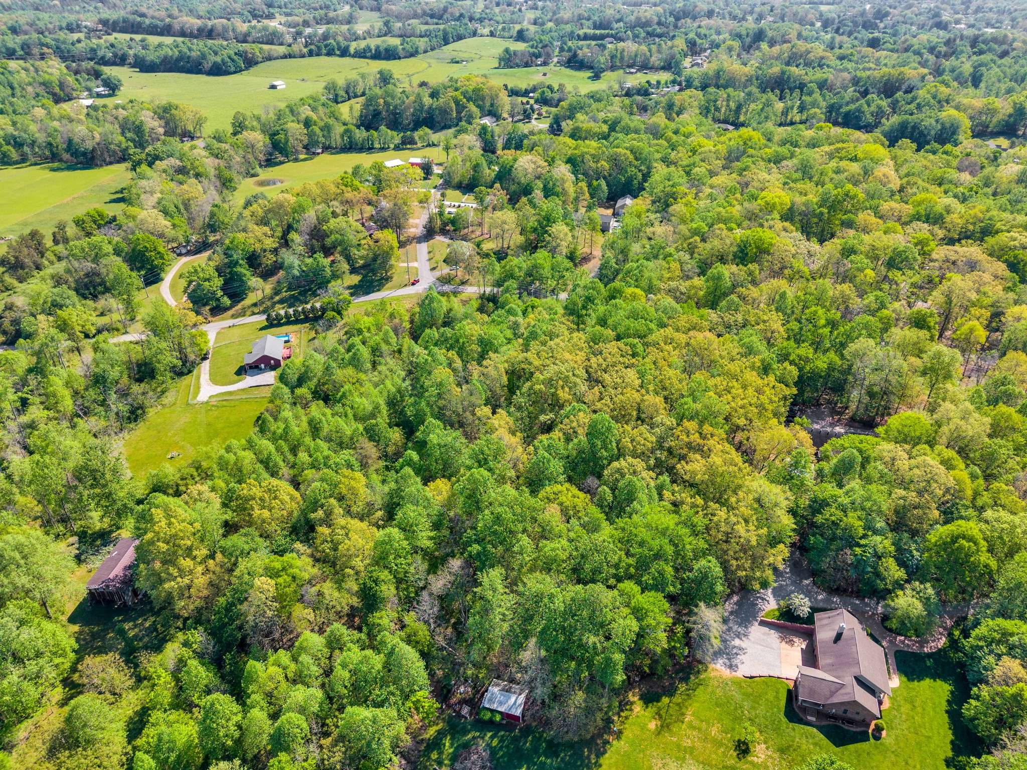 6 Cane Creek Rd, Cookeville, TN 38506