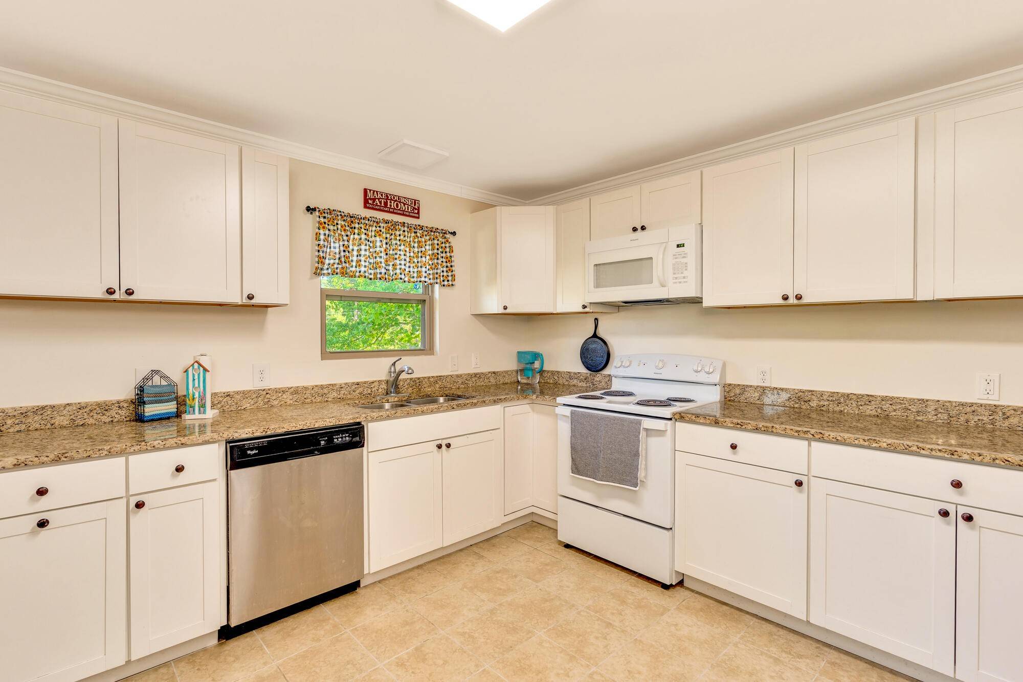 1701 Ray Jo Circle, Chattanooga, TN 37421