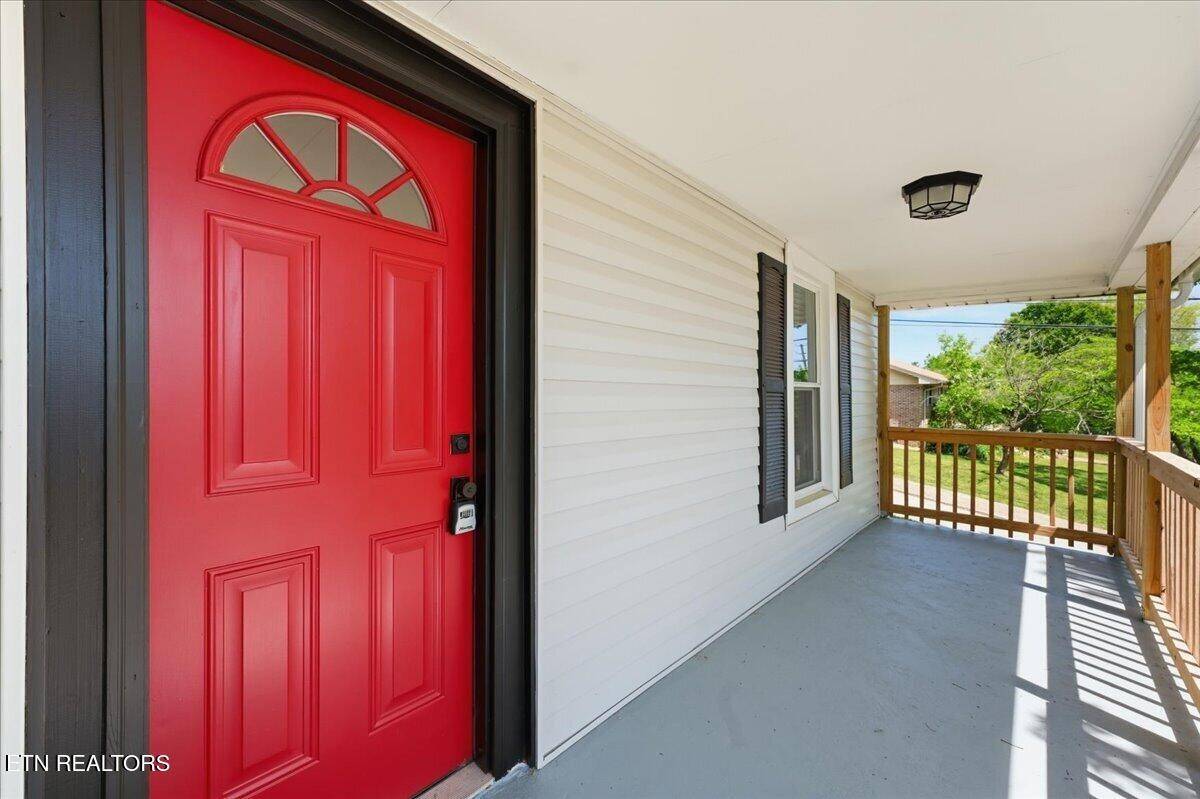 702 W Rhoten St, Jefferson City, TN 37760