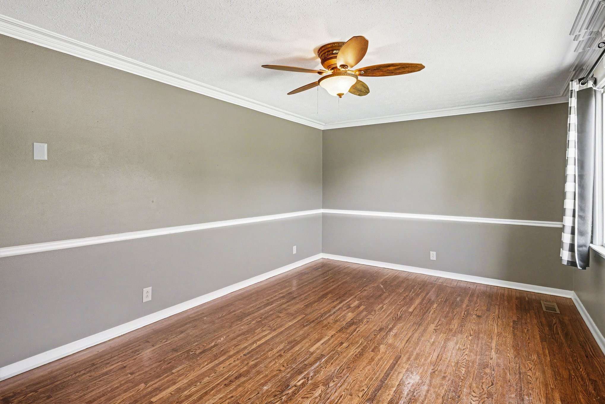 1404 Alton Dr, Pleasant View, TN 37146