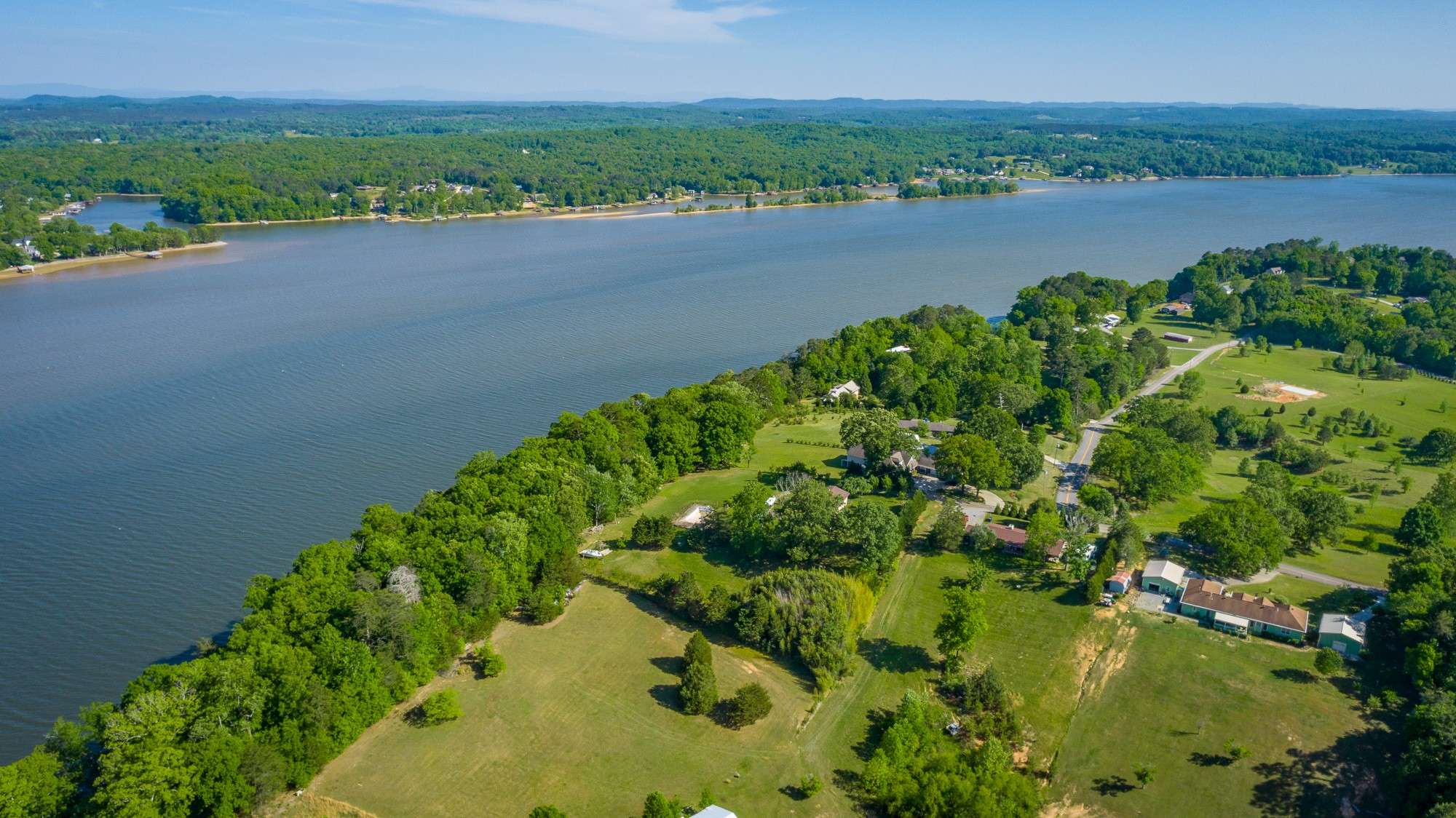 16612 N Star Cir, Bakewell, TN 37373