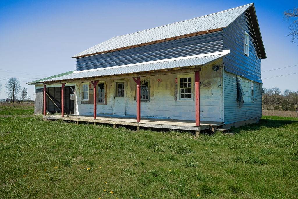 752 Stuart Chapel Rd, Lewisburg, KY 42256