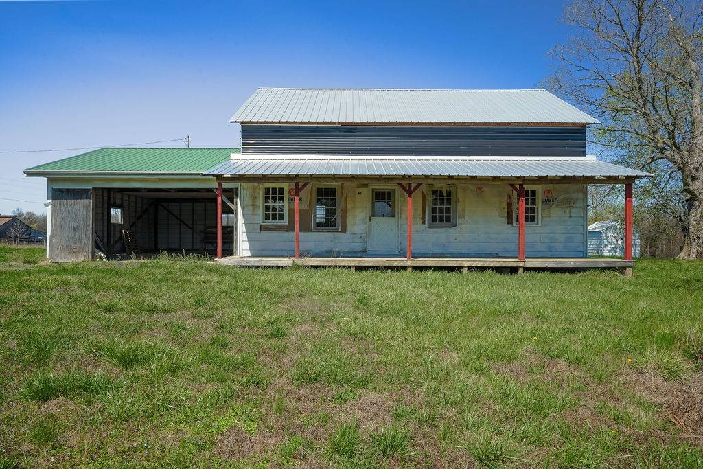 752 Stuart Chapel Rd, Lewisburg, KY 42256