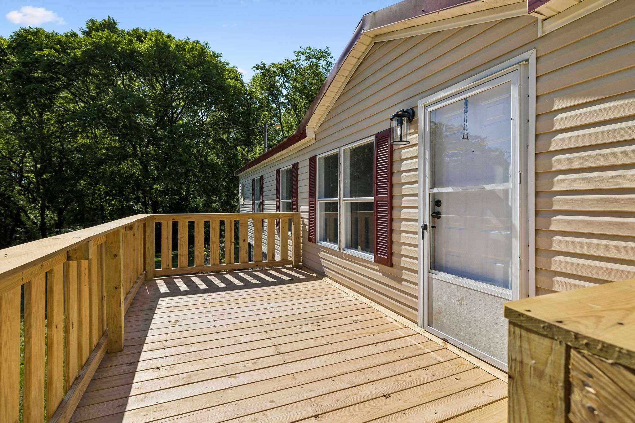 1085 Hawkins Branch Rd, Bethpage, TN 37022