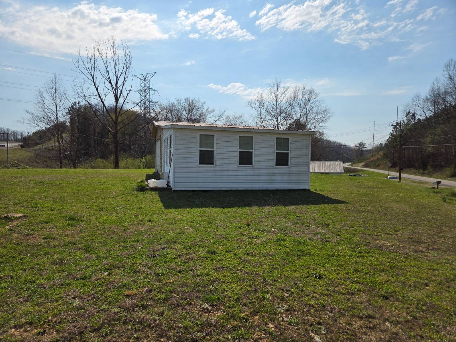 1269 Lawrenceburg Hwy, Waynesboro, TN 38485