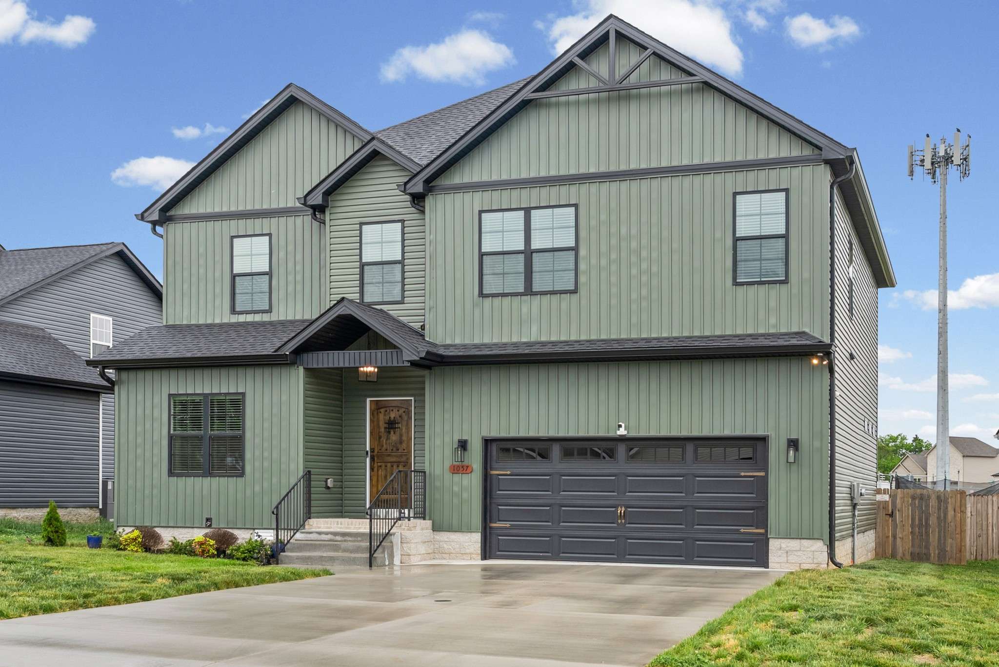 1057 Charles Thomas Dr, Clarksville, TN 37042