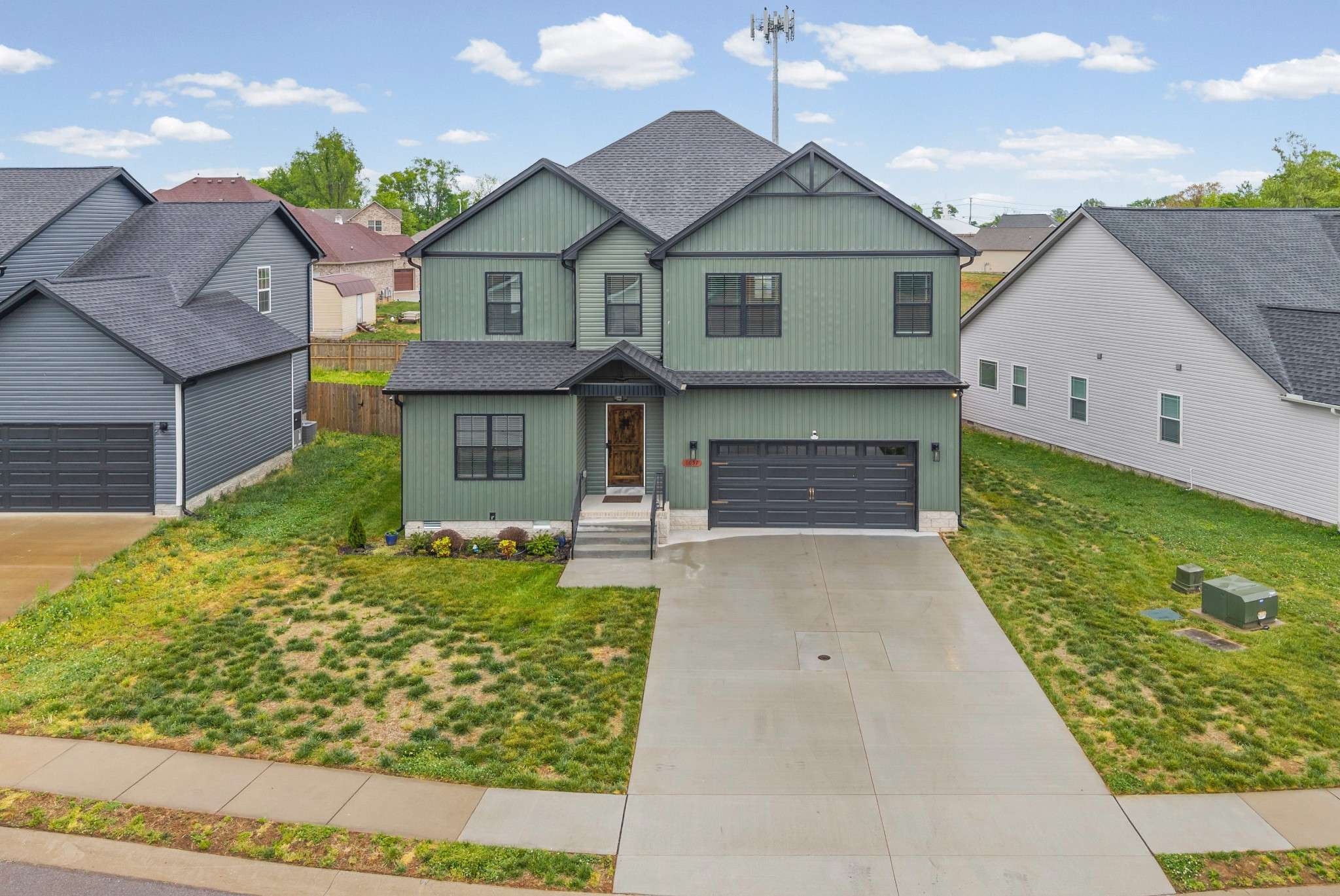 1057 Charles Thomas Dr, Clarksville, TN 37042