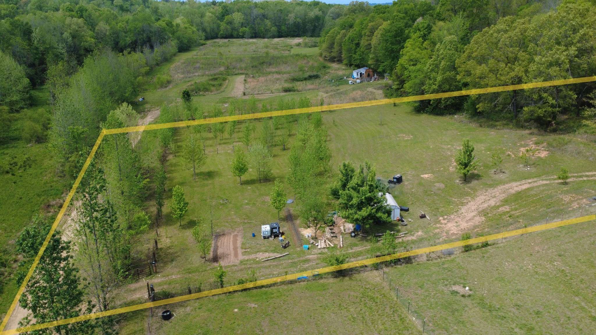 490 Early Bird Ln, Savannah, TN 38372