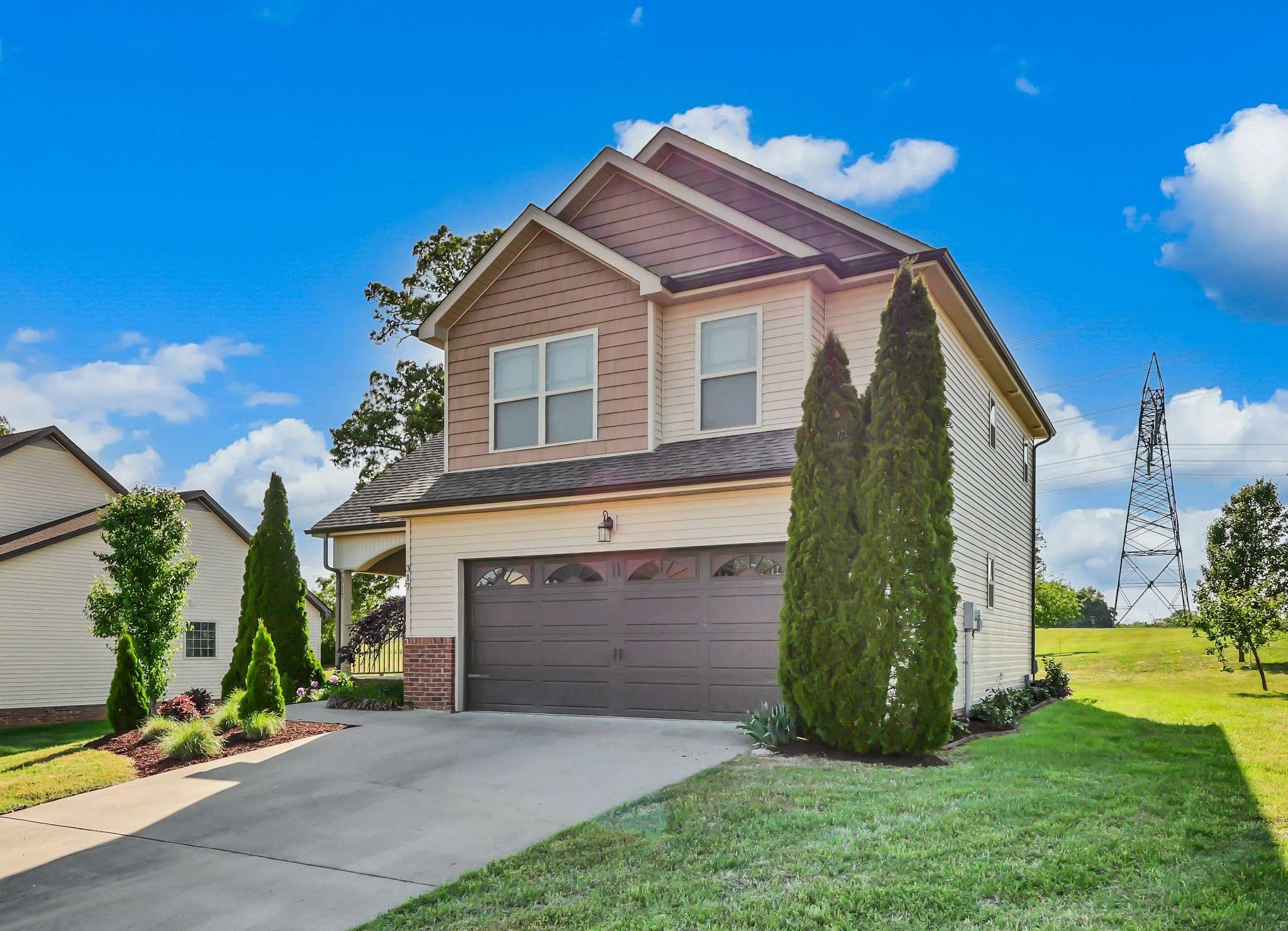 317 Ivy Bend Cir, Clarksville, TN 37043