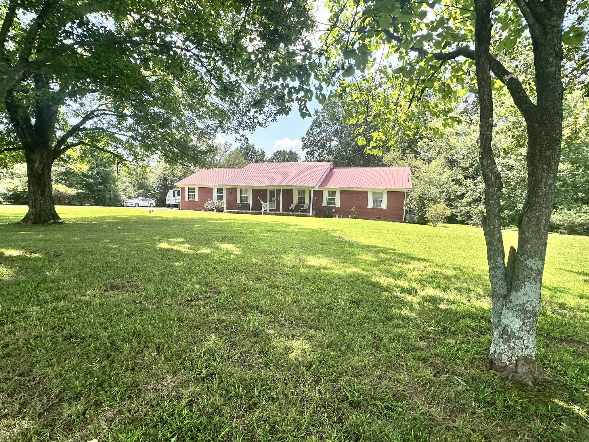 91 Lambs Ferry Rd, Loretto, TN 38469