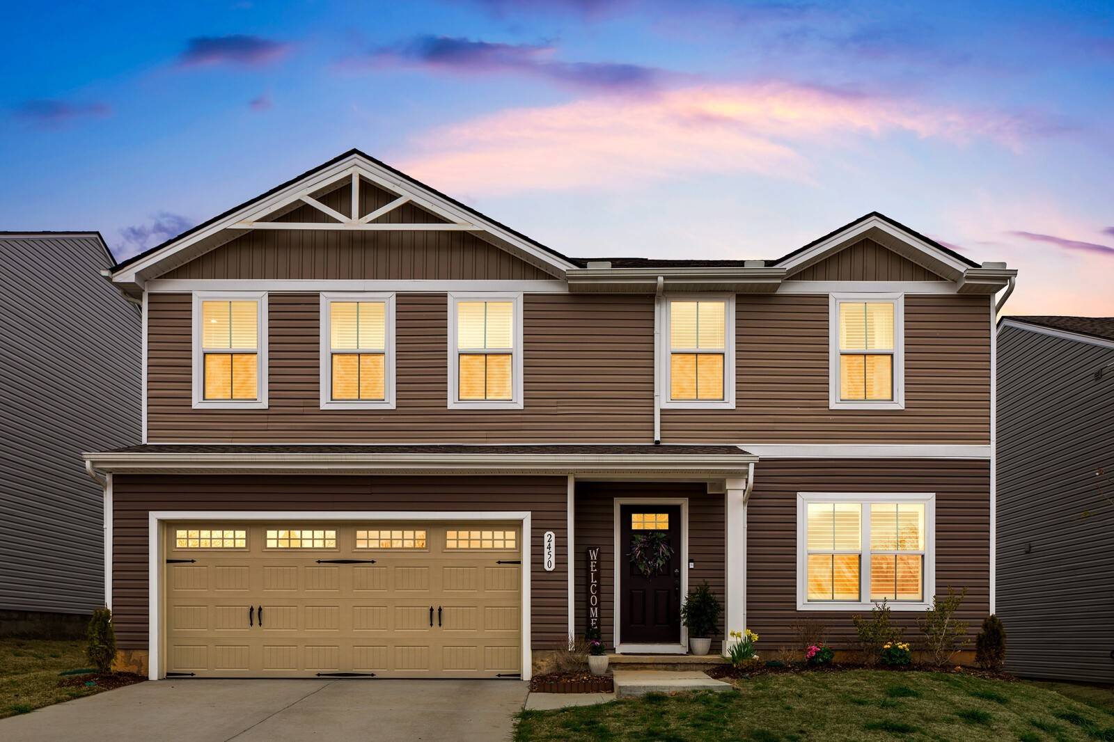 2450 Brokeshire Dr, White House, TN 37188