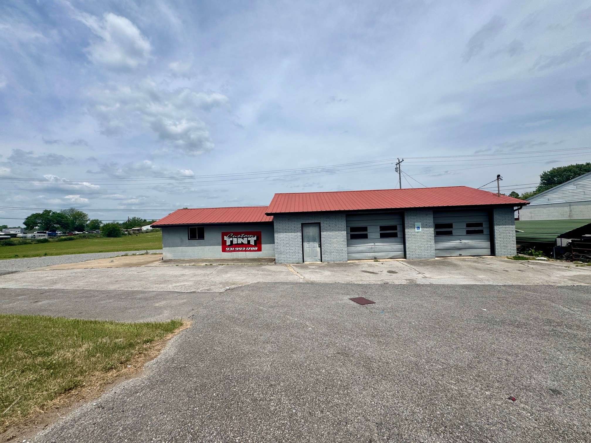 1928 Wilson Pkwy, Fayetteville, TN 37334