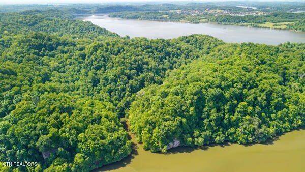 2050 Jones Bend Rd, Louisville, TN 37777