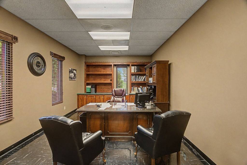 254 Commerce Ct, Hopkinsville, KY 42240