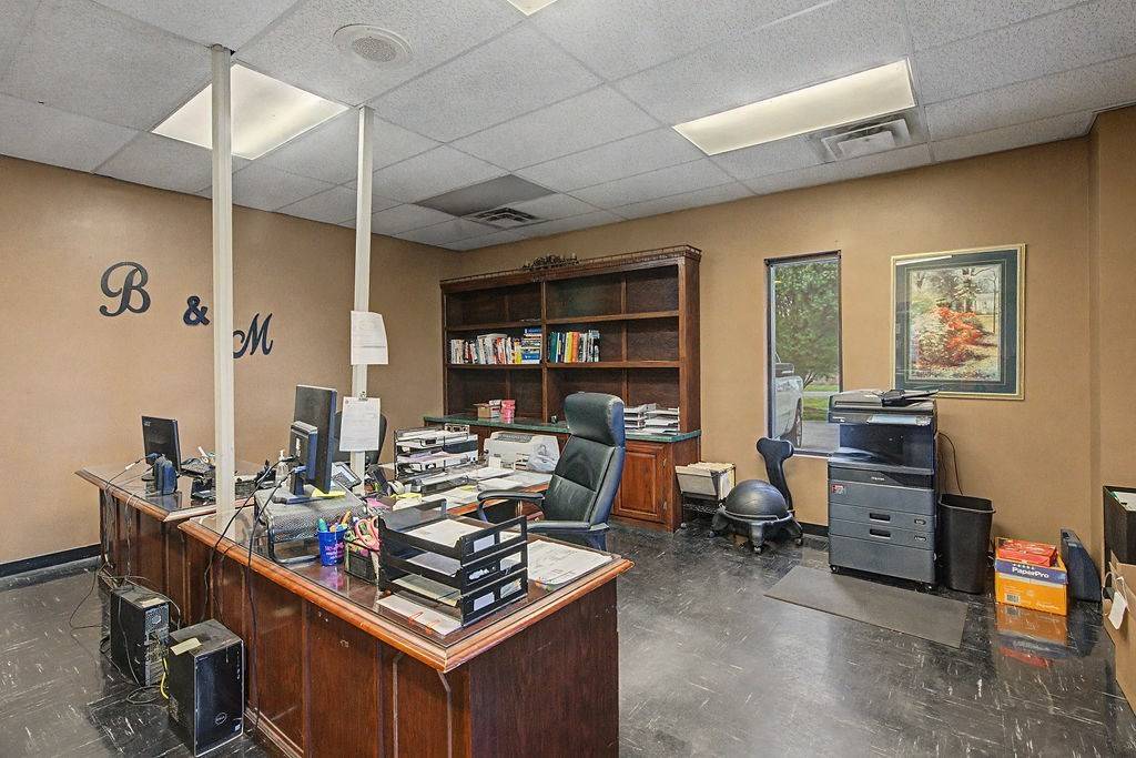 254 Commerce Ct, Hopkinsville, KY 42240