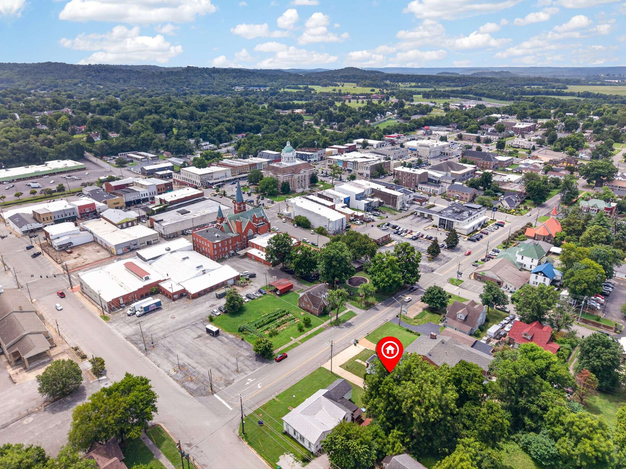 218 N 3rd St, Pulaski, TN 38478