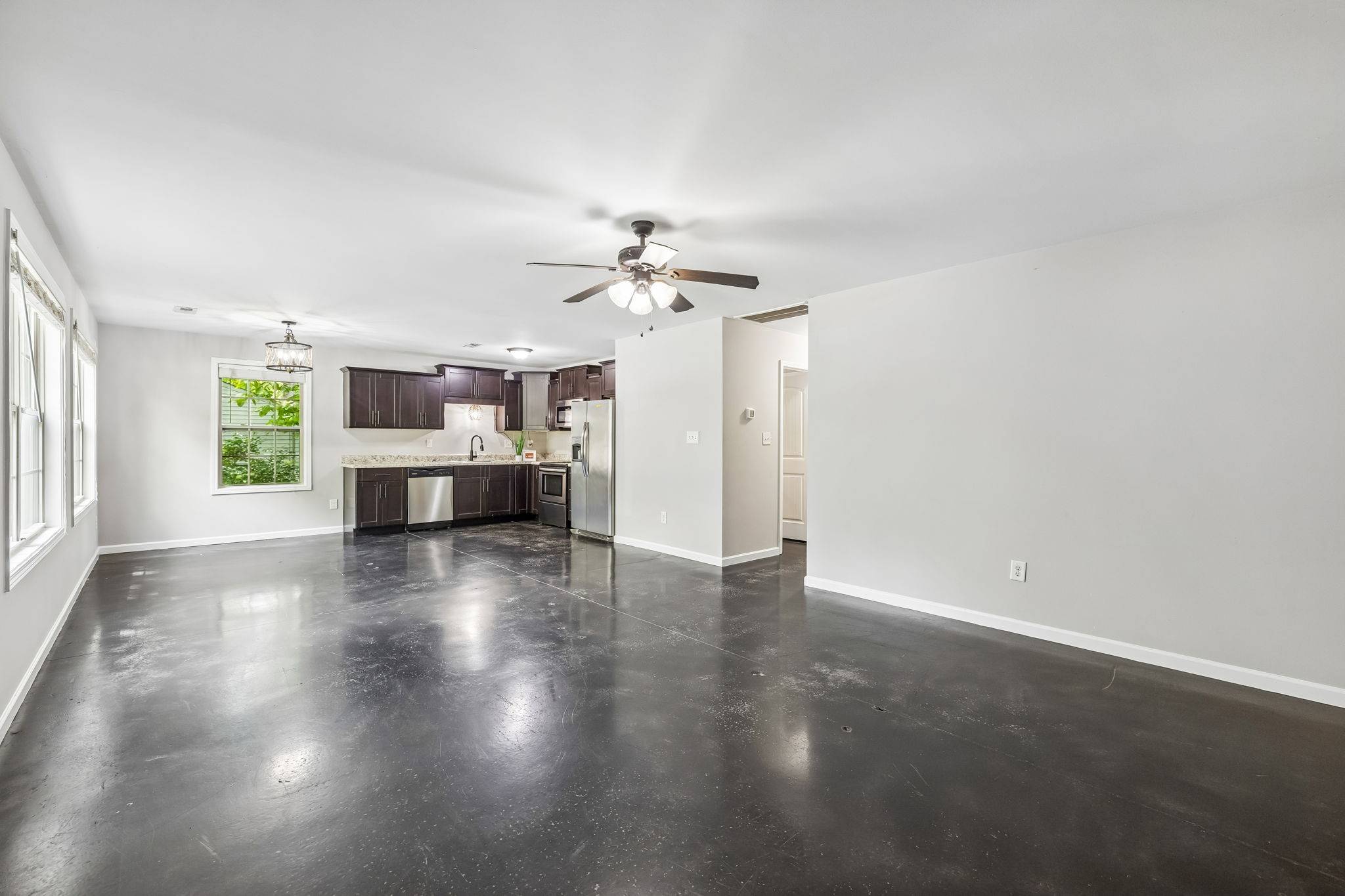 1008 Swift Dr, Clarksville, TN 37040