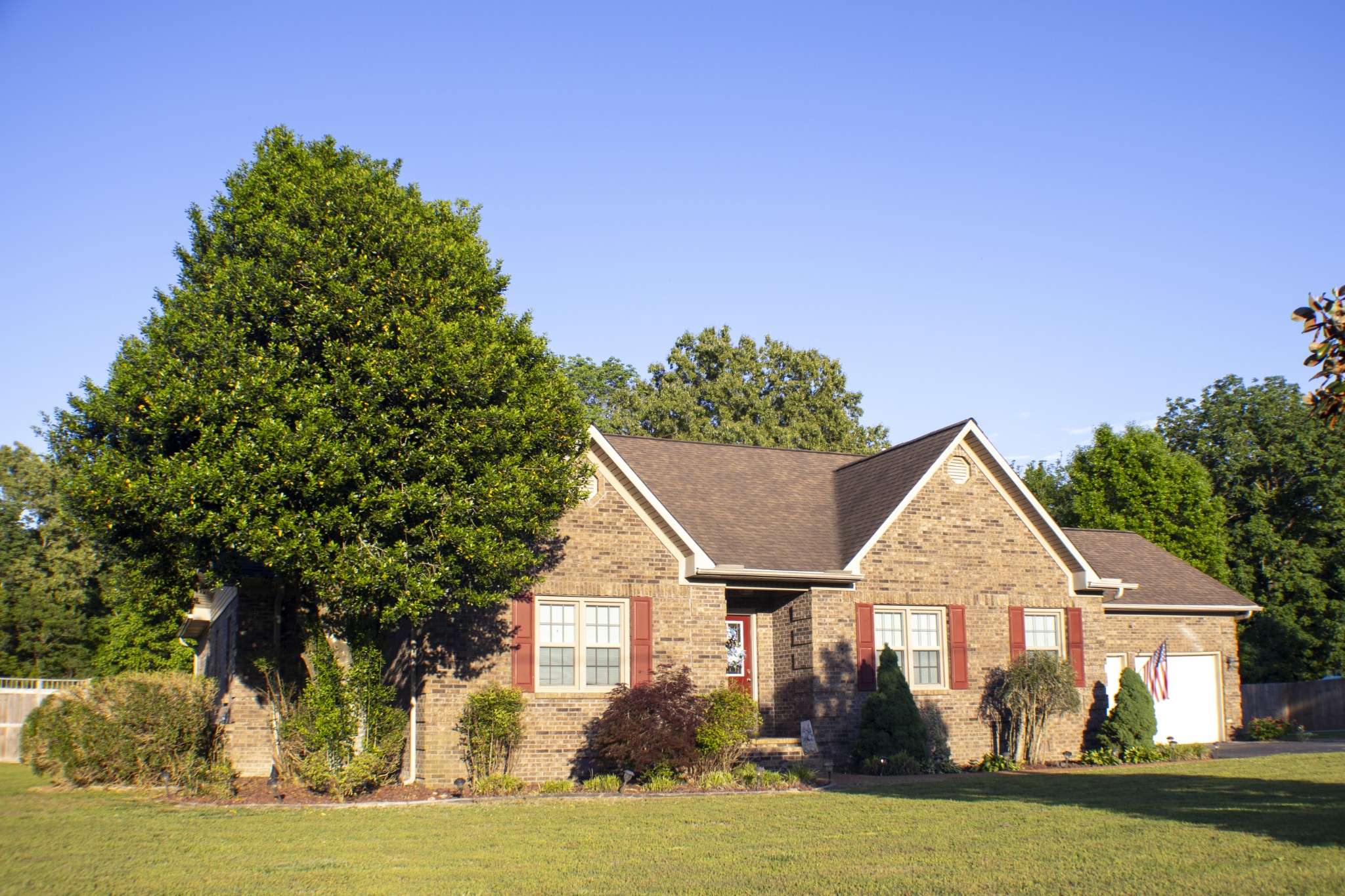 300 Sycamore Ln, Mc Kenzie, TN 38201