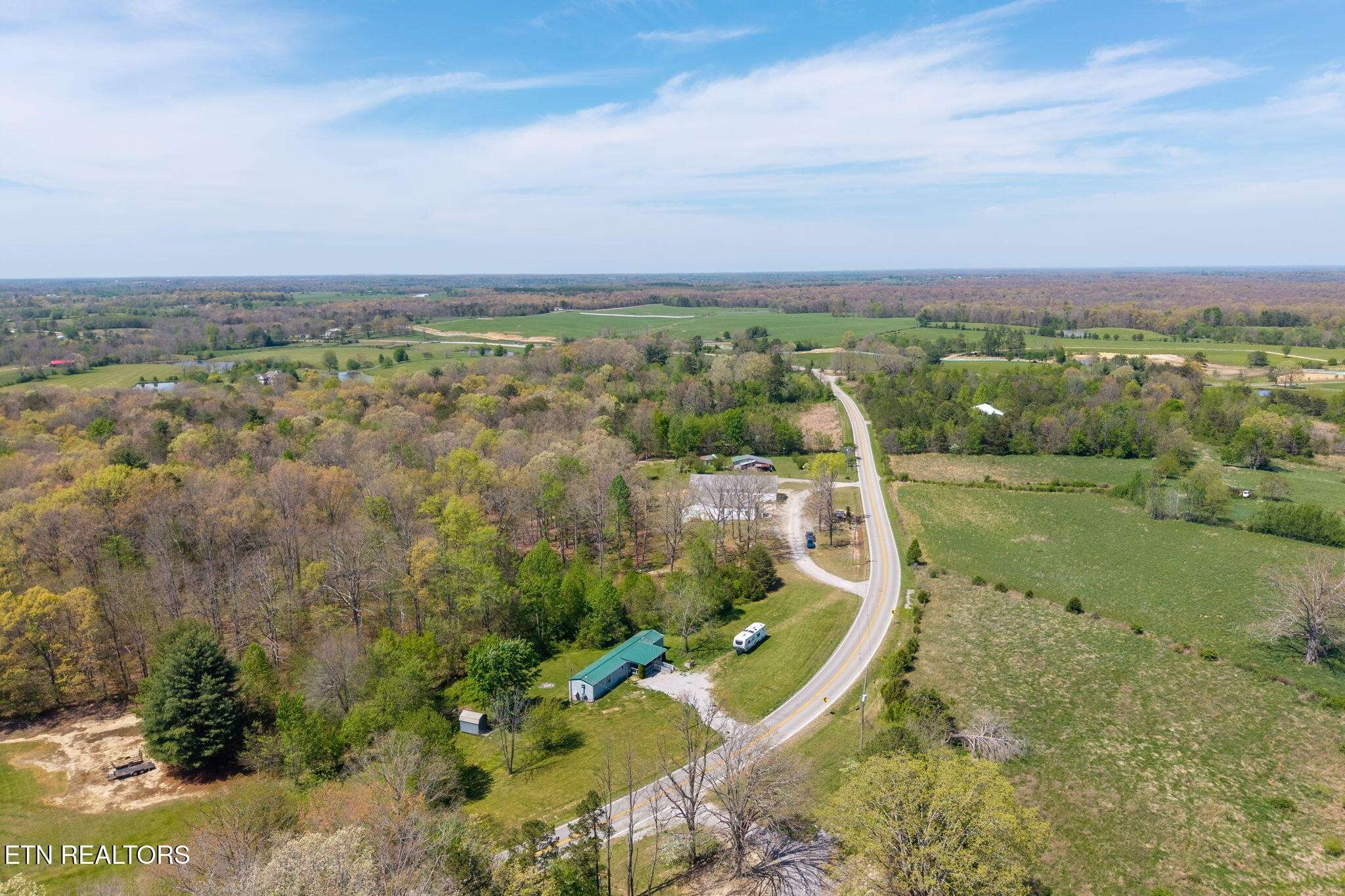 5959 Nashville Hwy, Deer Lodge, TN 37726