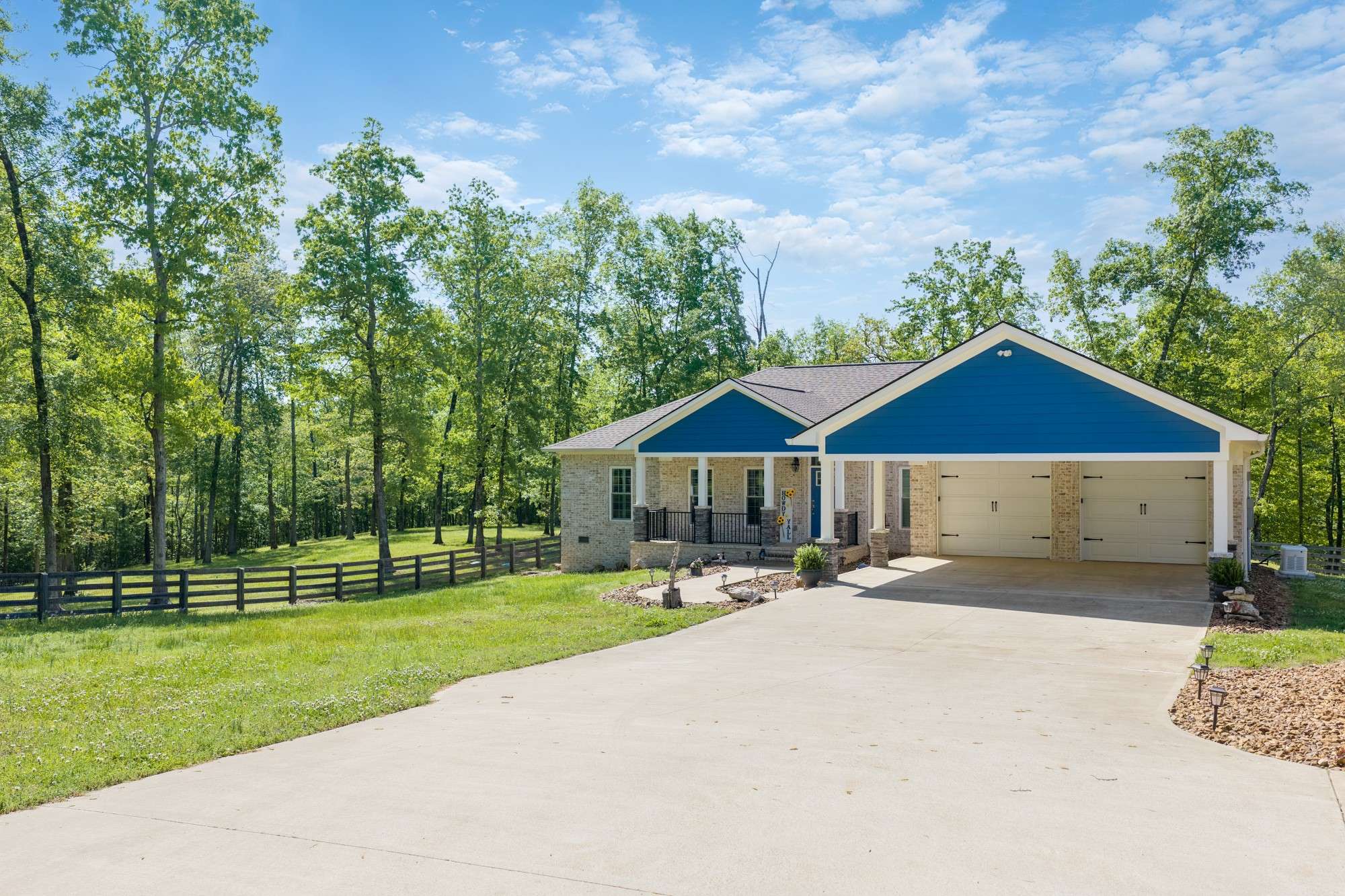 694 Lick Creek Boat Dock Loop, Parsons, TN 38363