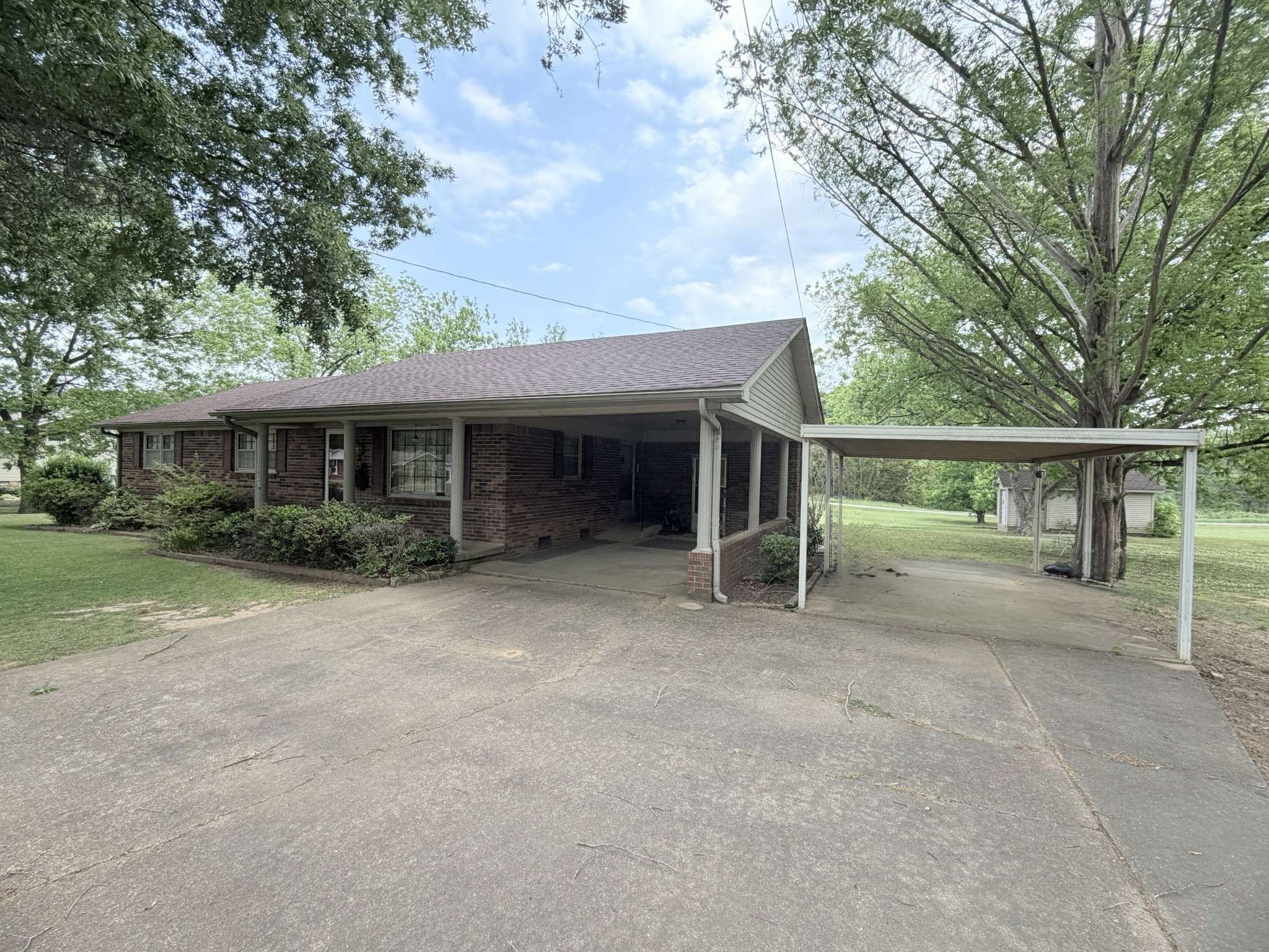 360 General Forrest Dr, Bruceton, TN 38317