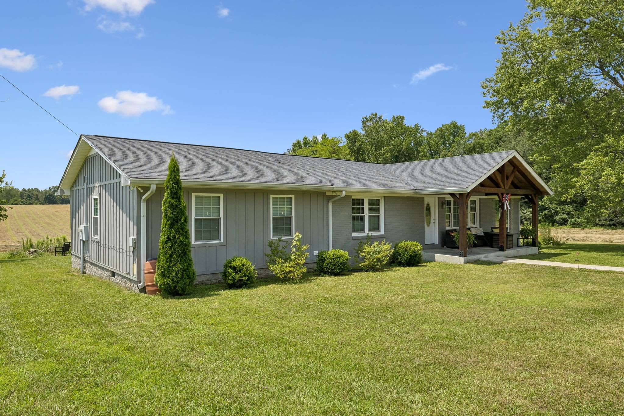 9 Caldwell Rd, Summertown, TN 38483