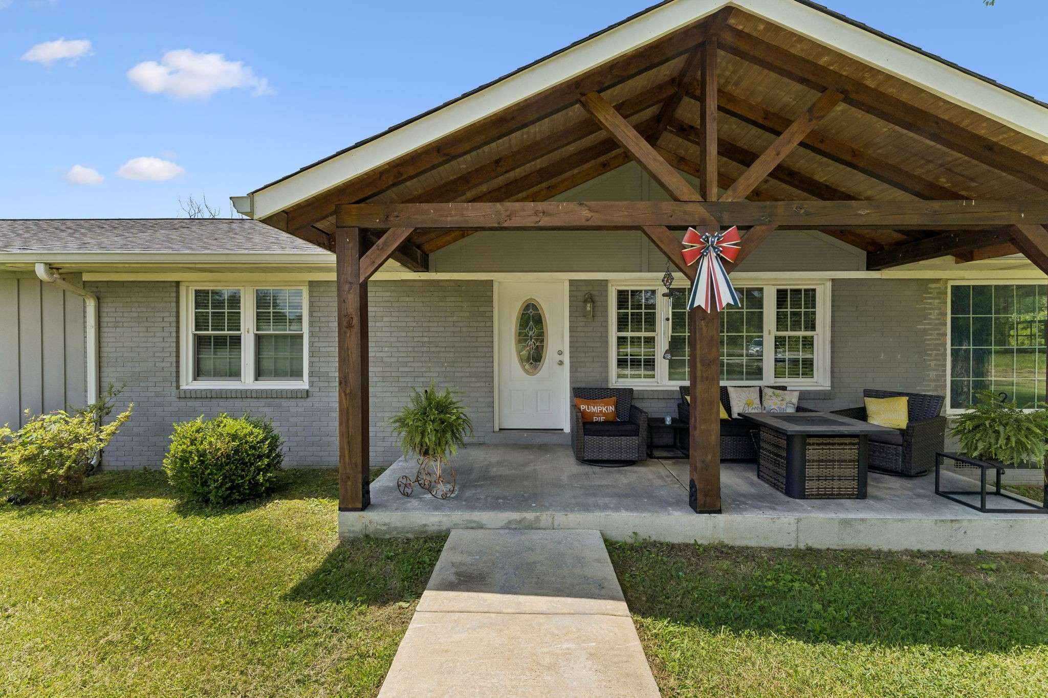 9 Caldwell Rd, Summertown, TN 38483