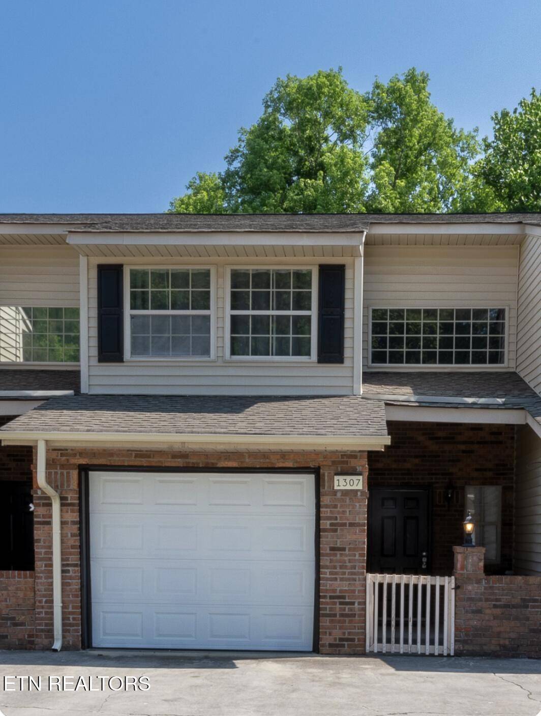 1307 Mountain Meadows Way, Sevierville, TN 37862