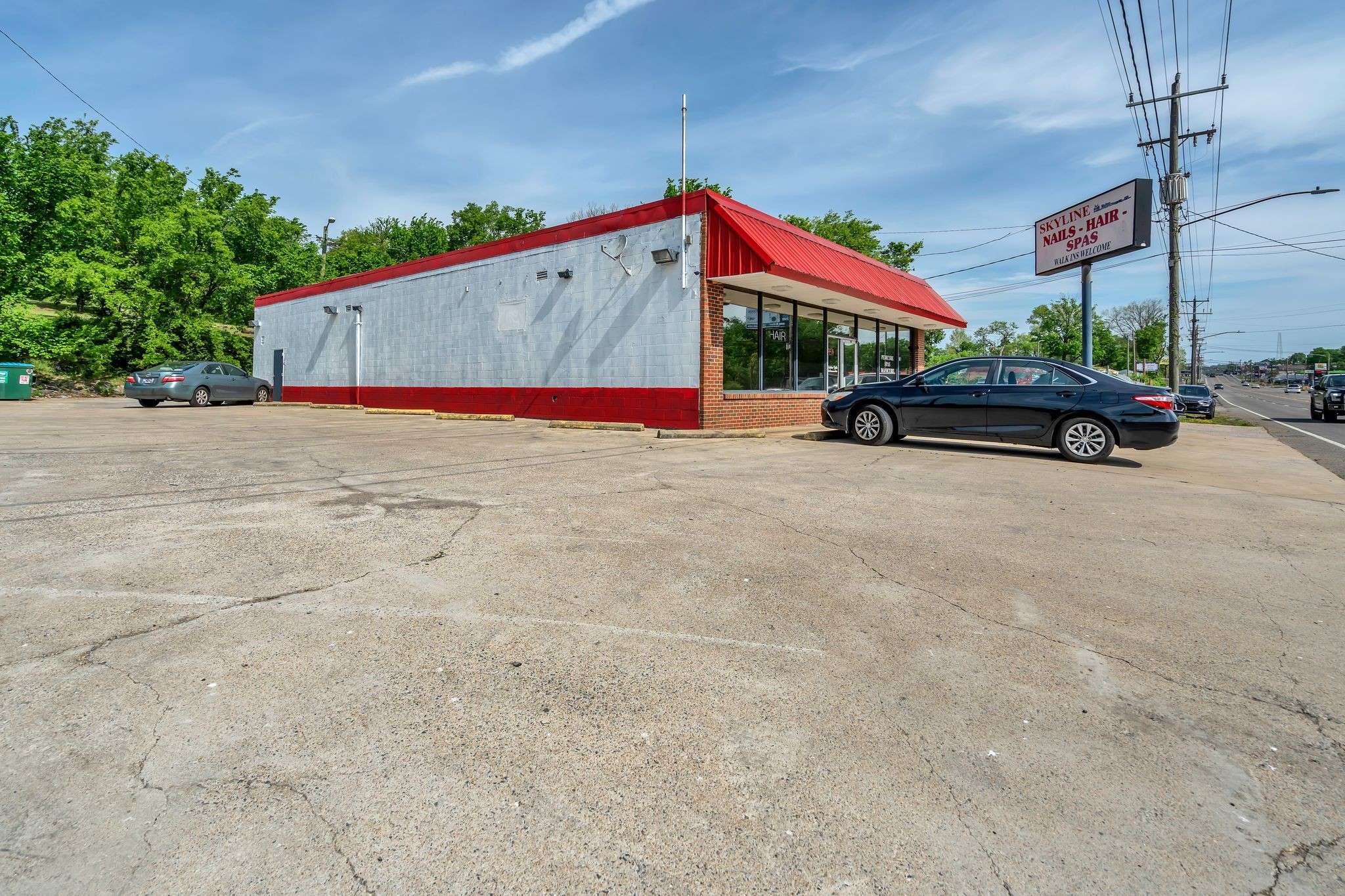 2702 Dickerson Pike, Nashville, TN 37207
