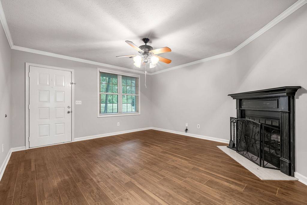 430 Walton Ferry Rd #1700, Hendersonville, TN 37075