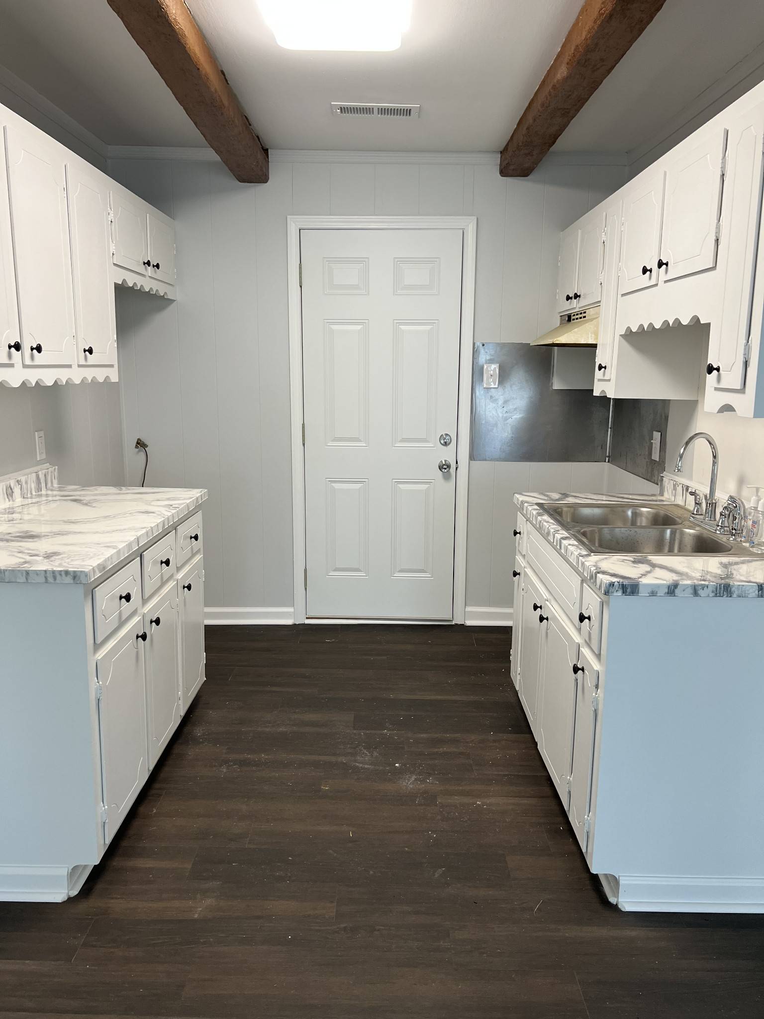 1810 S Main St, Hopkinsville, KY 42240