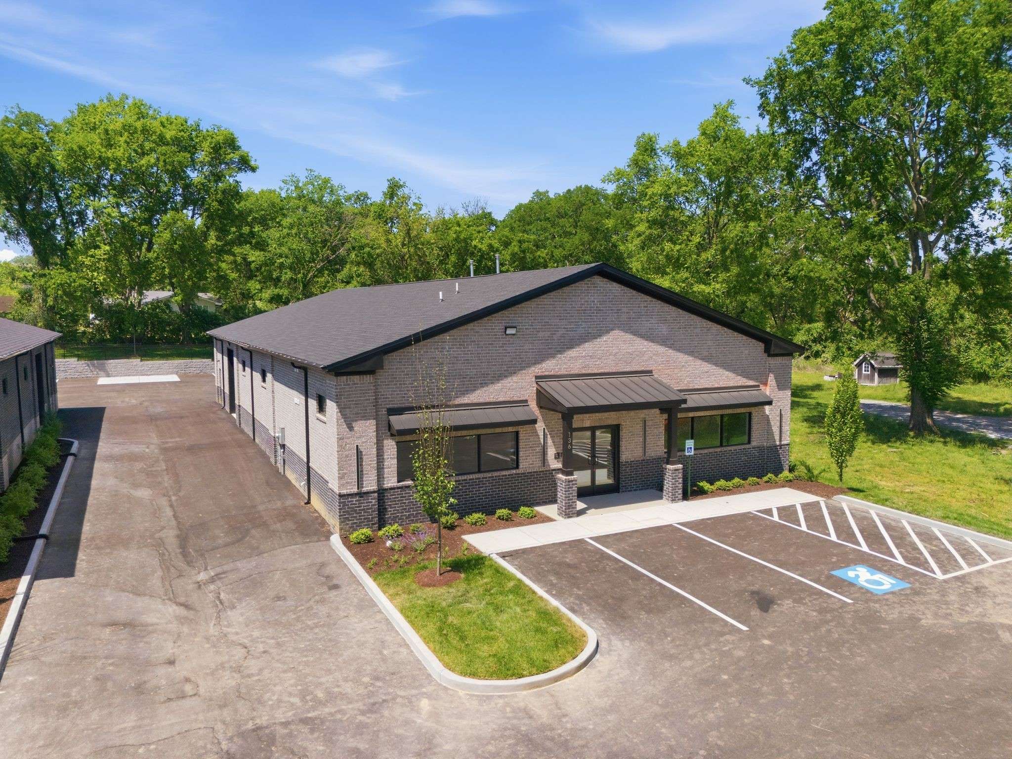 136 Shivel Dr, Hendersonville, TN 37075