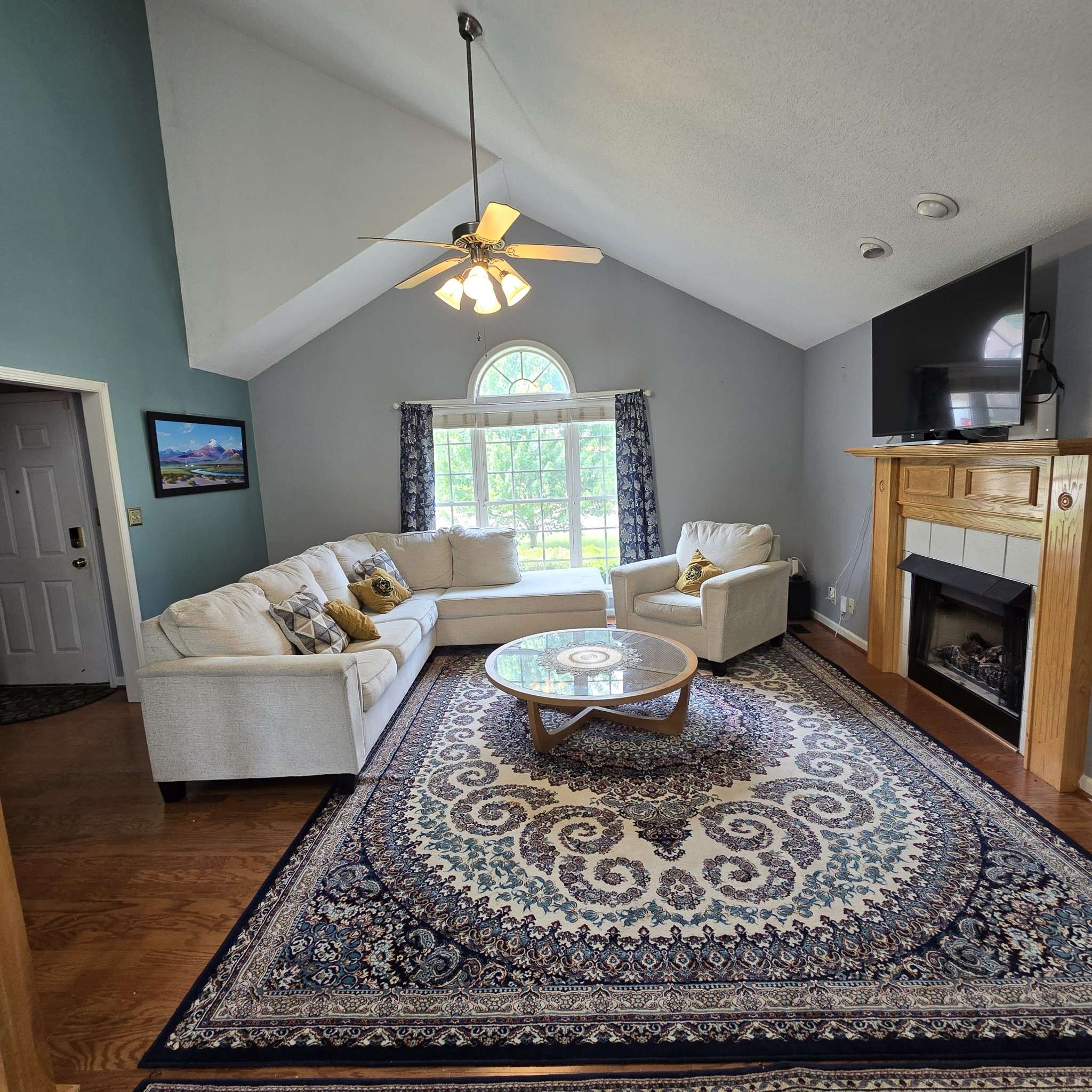 1327 Bluebonnet Dr, Clarksville, TN 37042