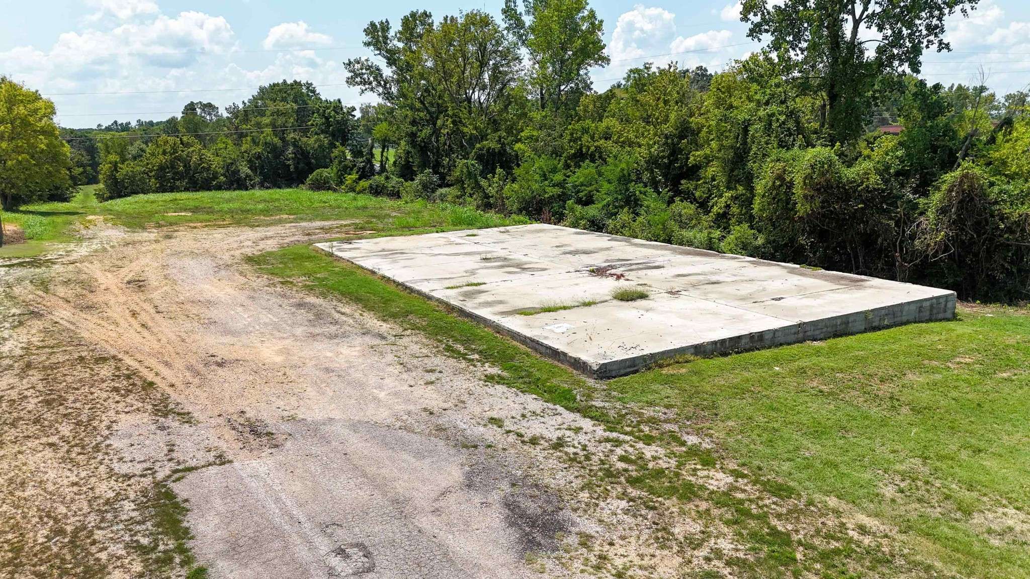665 WATER ST, Savannah, TN 38372