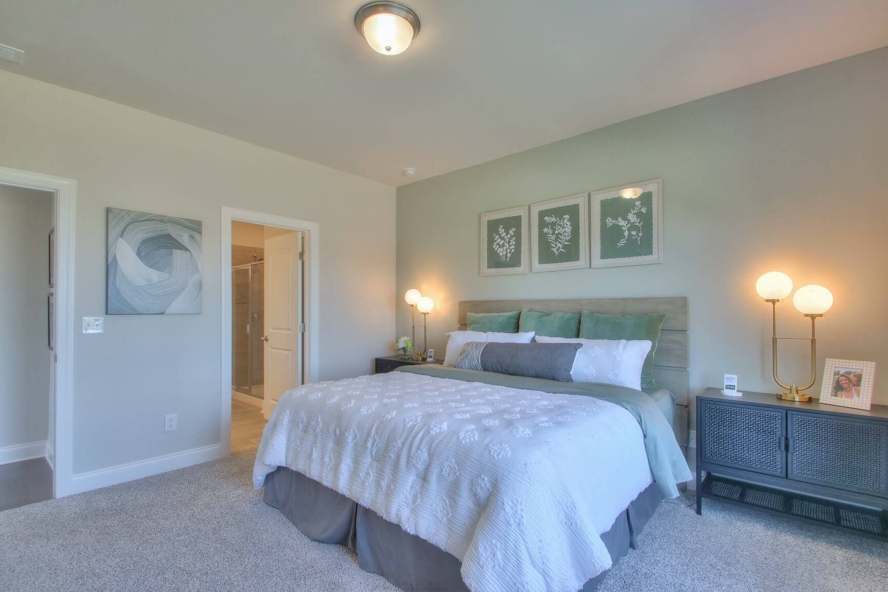 1774 Flora Grv, Hermitage, TN 37076