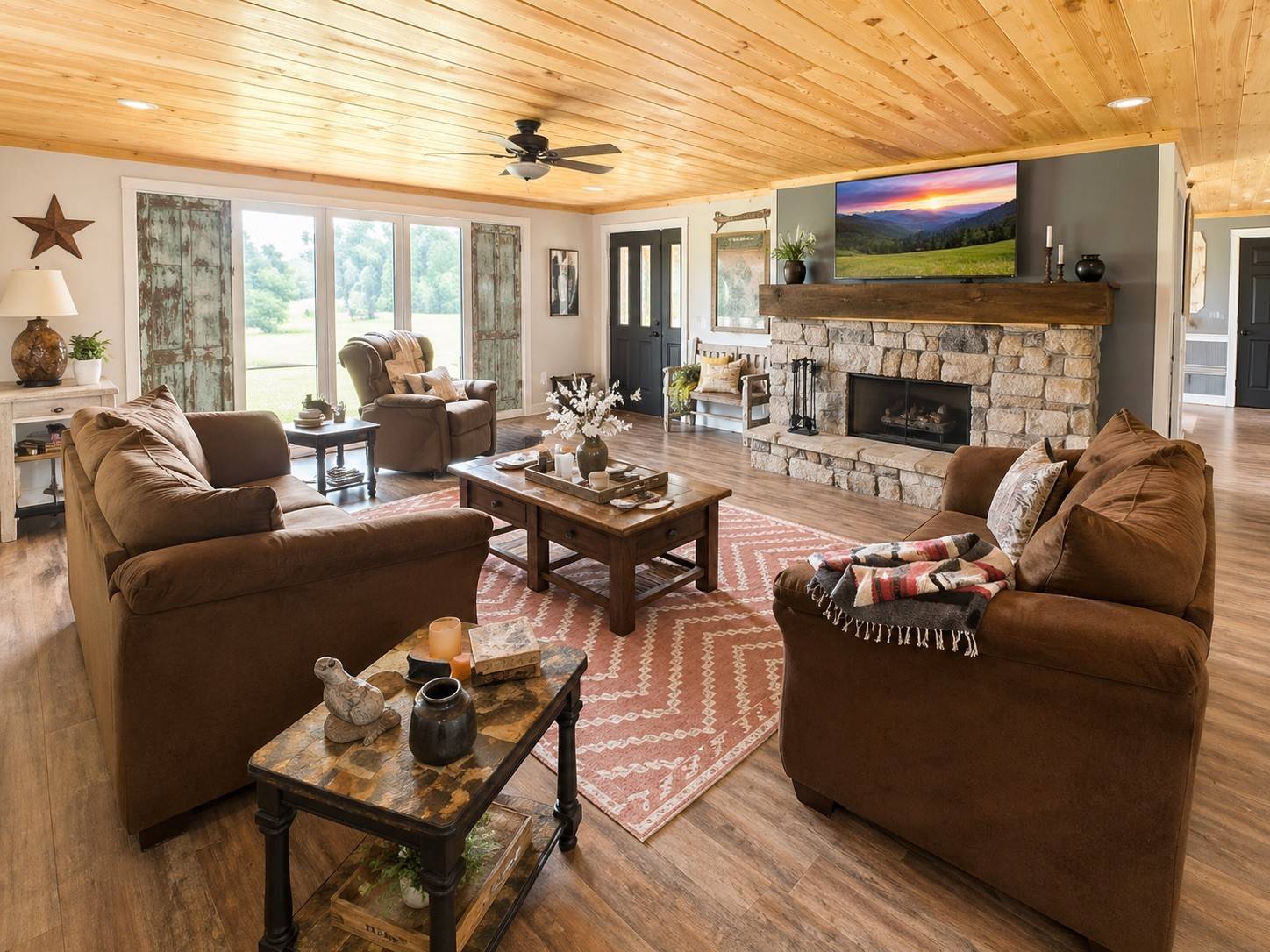 2600 State Line Rd #W, Hazel, KY 42049