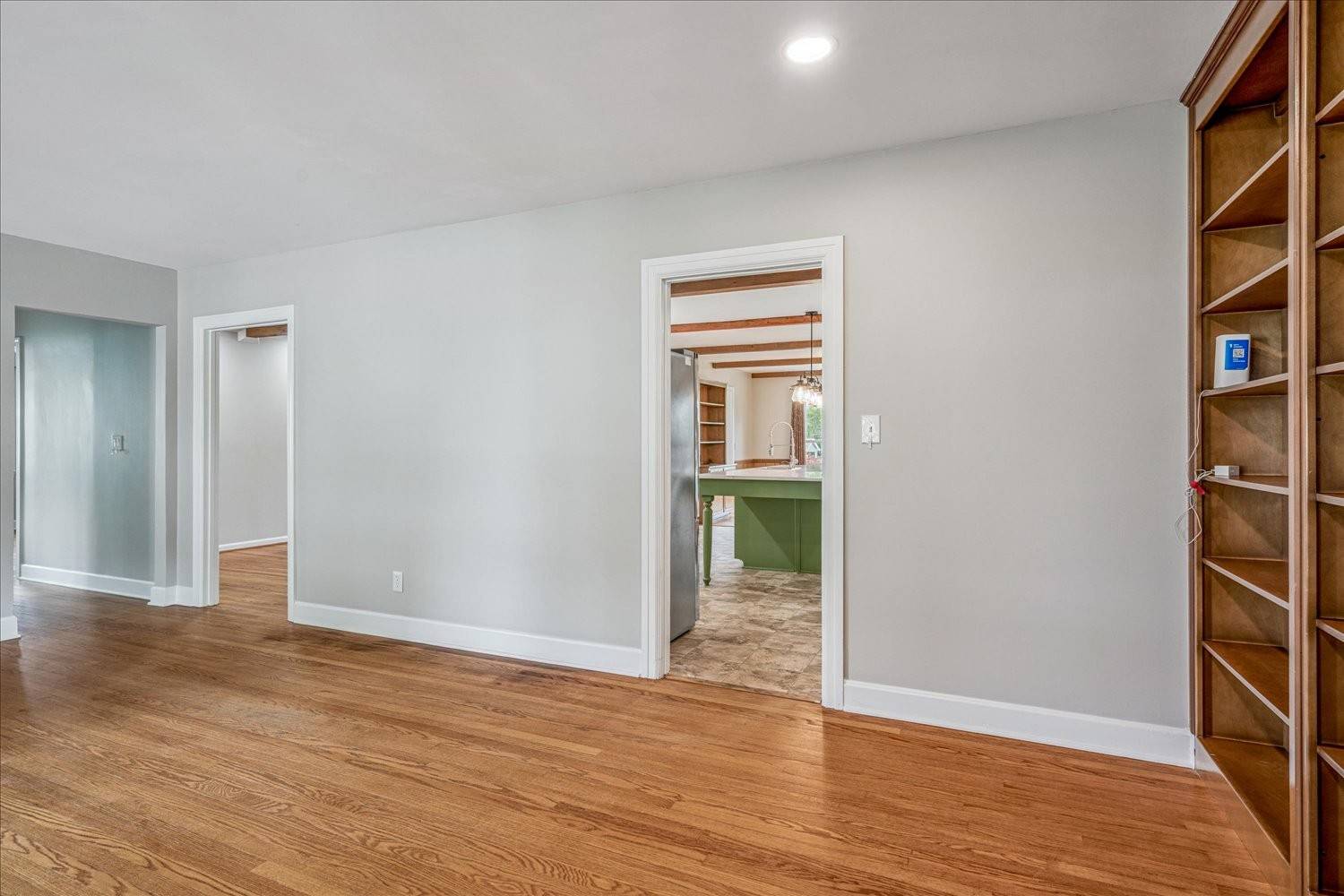 805 Wildwood Ave, Lebanon, TN 37087
