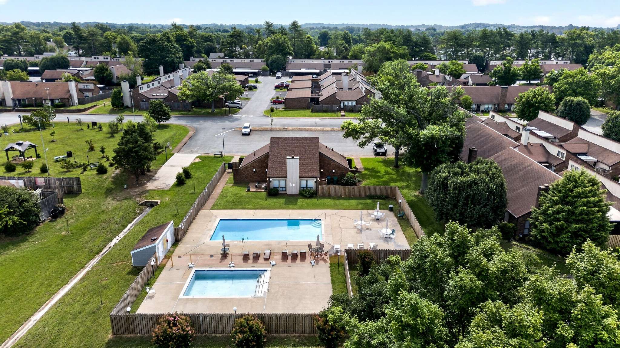 946 Old Fountain Ct, Hermitage, TN 37076