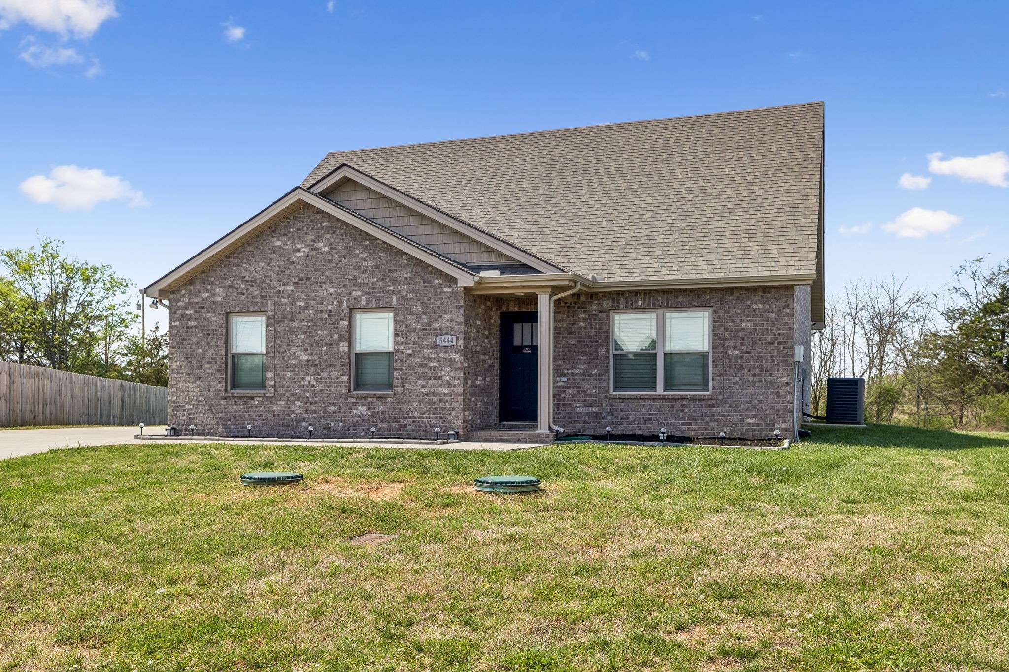 5444 Marisack Ct, Christiana, TN 37037